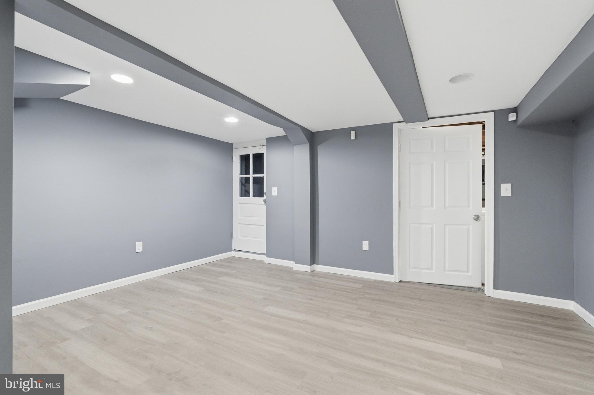 BALTIMORE HIGHLANDS - Residential