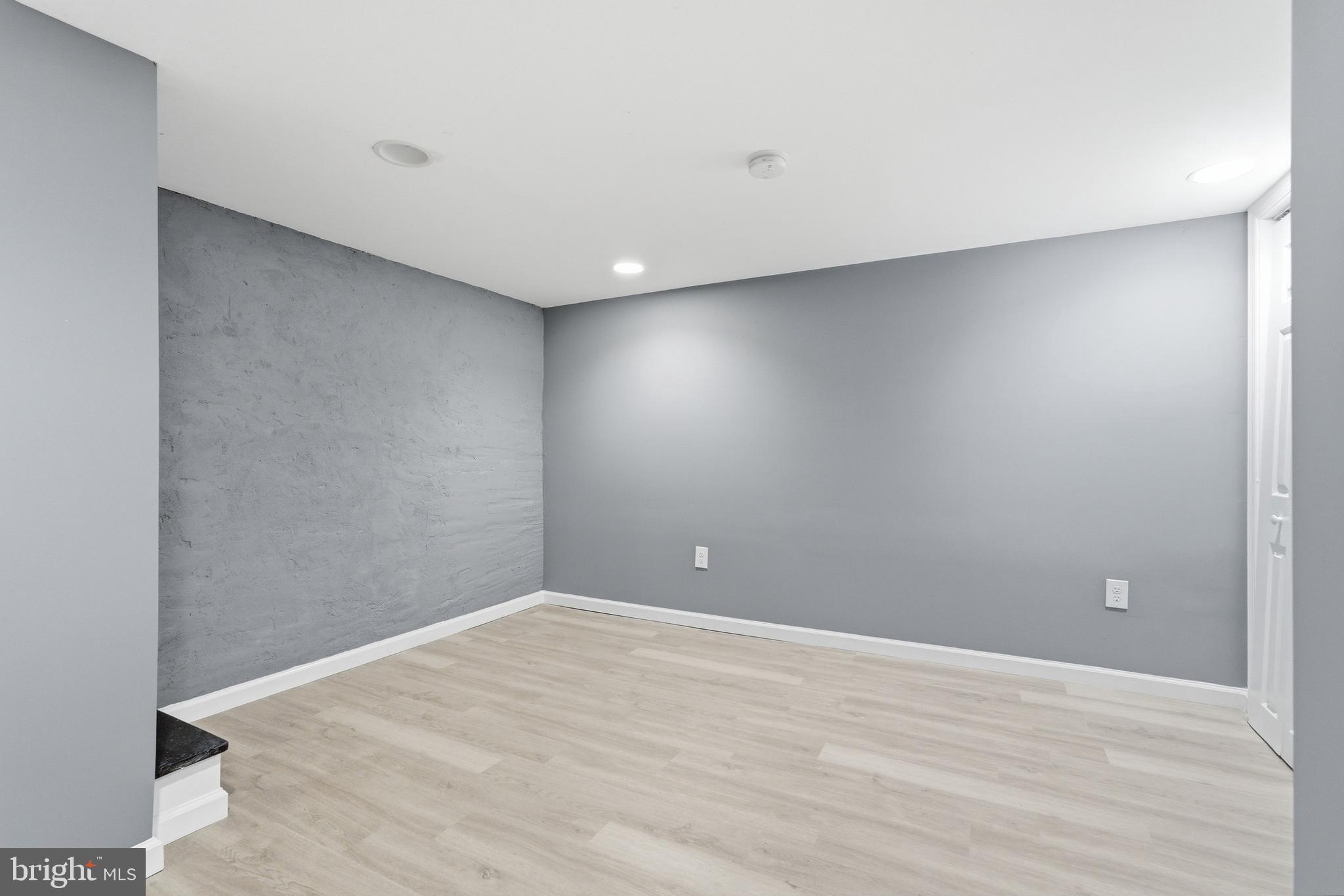 BALTIMORE HIGHLANDS - Residential