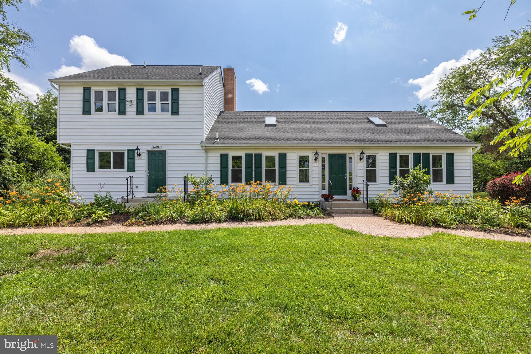 POOLESVILLE OUTSIDE - Residential