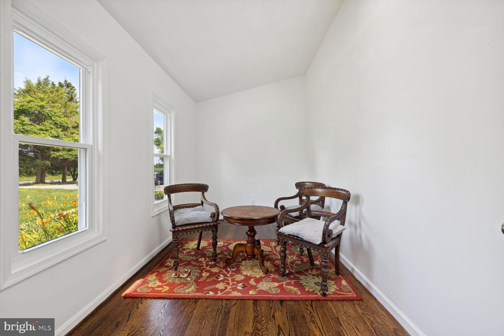 POOLESVILLE OUTSIDE - Residential