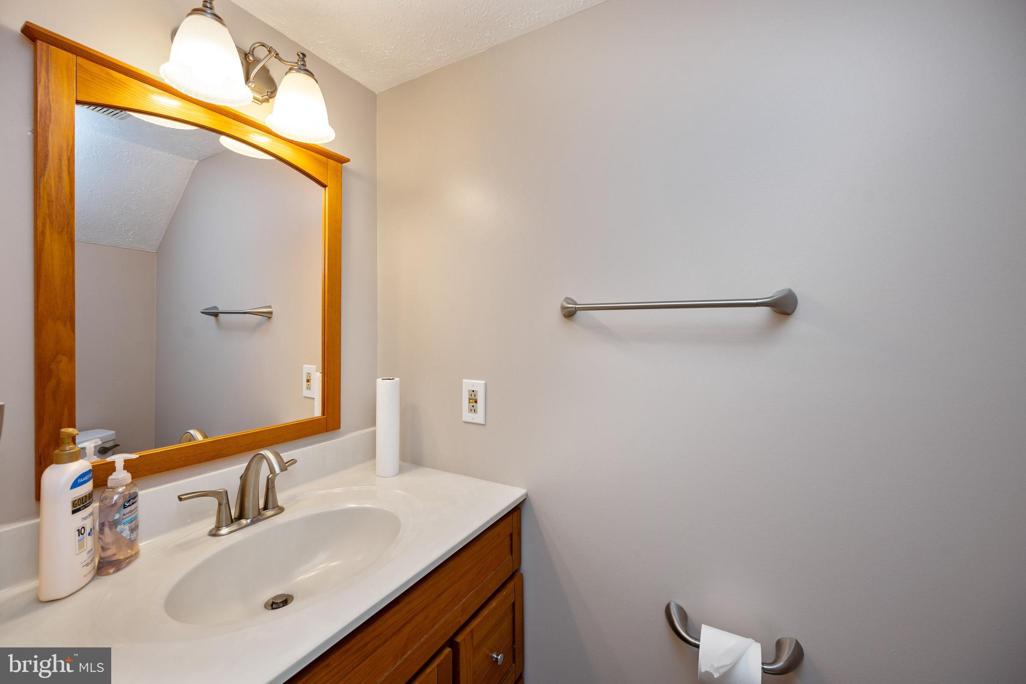 ST CHARLES HAMPSHIRE - Residential