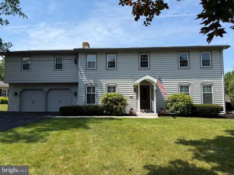 Homes For Sale - 1000 Dale Place<br/> CARLISLE, PA 17013