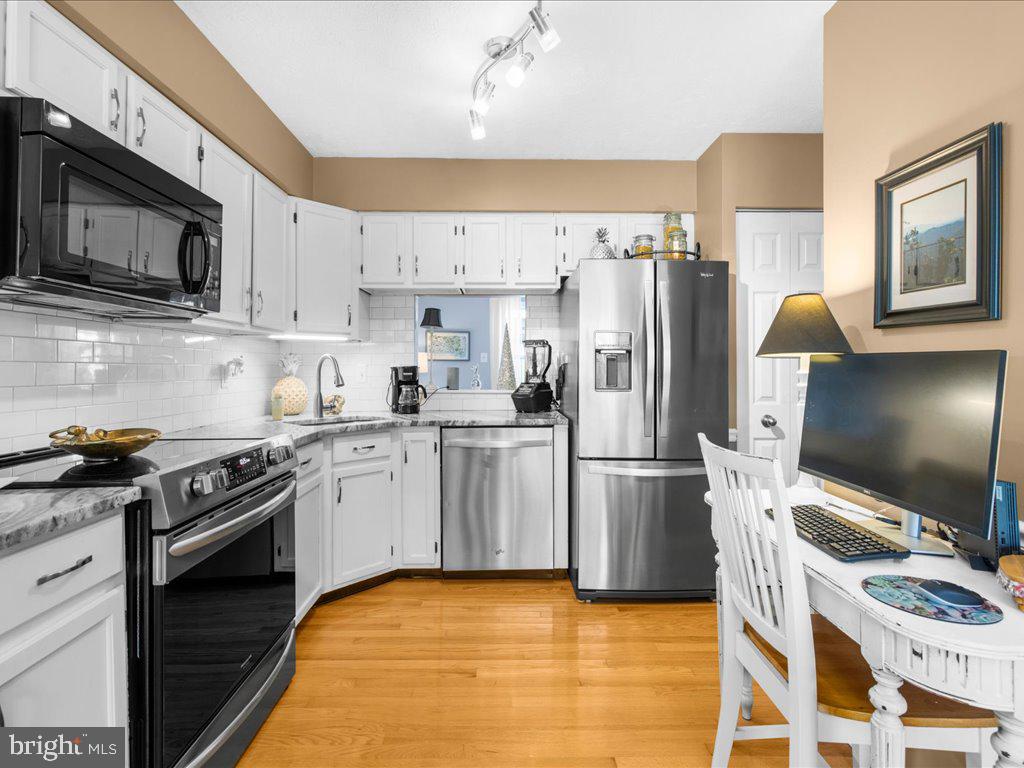 WOODSHIRE VILLAGE - Residential