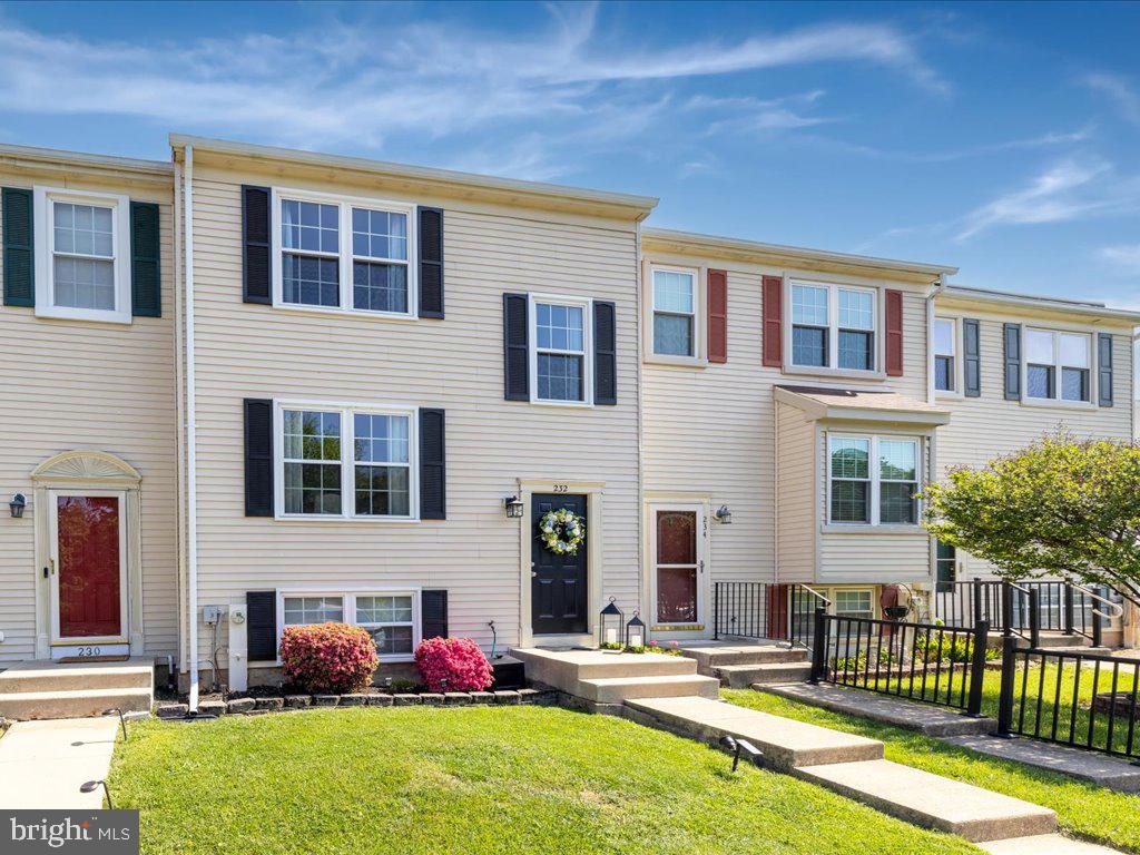 WOODSHIRE VILLAGE - Residential