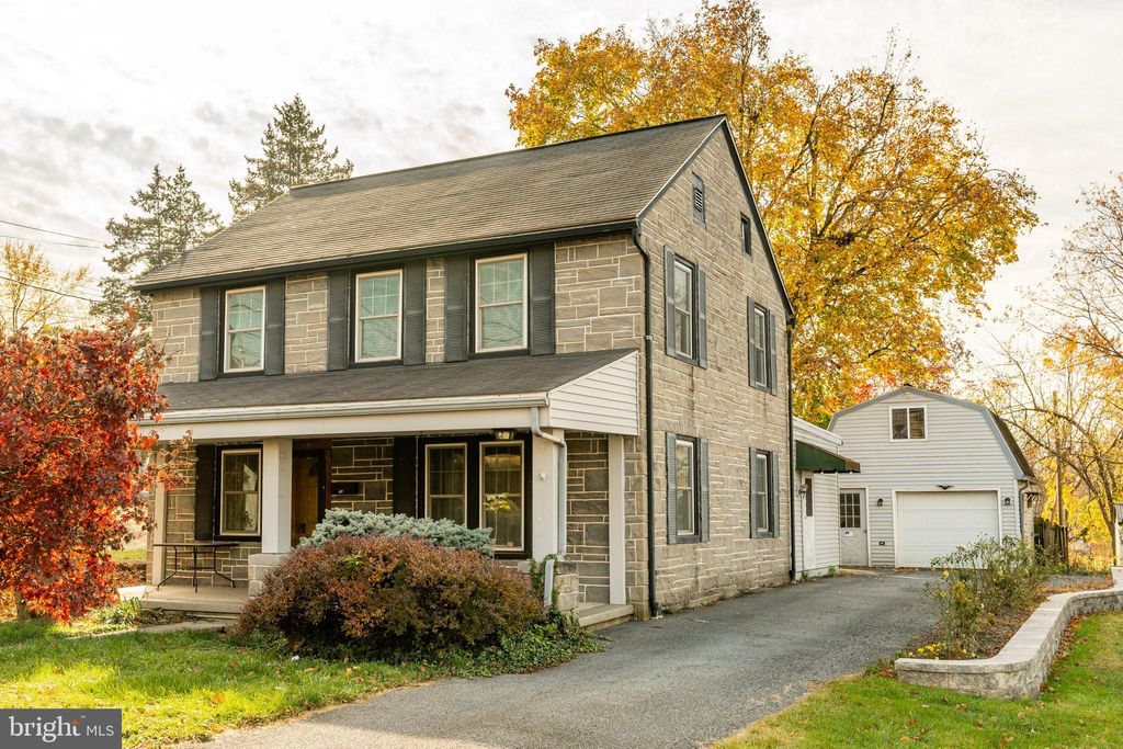 Photo of 145 E Chestnut Street, EPHRATA, PA 17522 (MLS # PALA2061088)