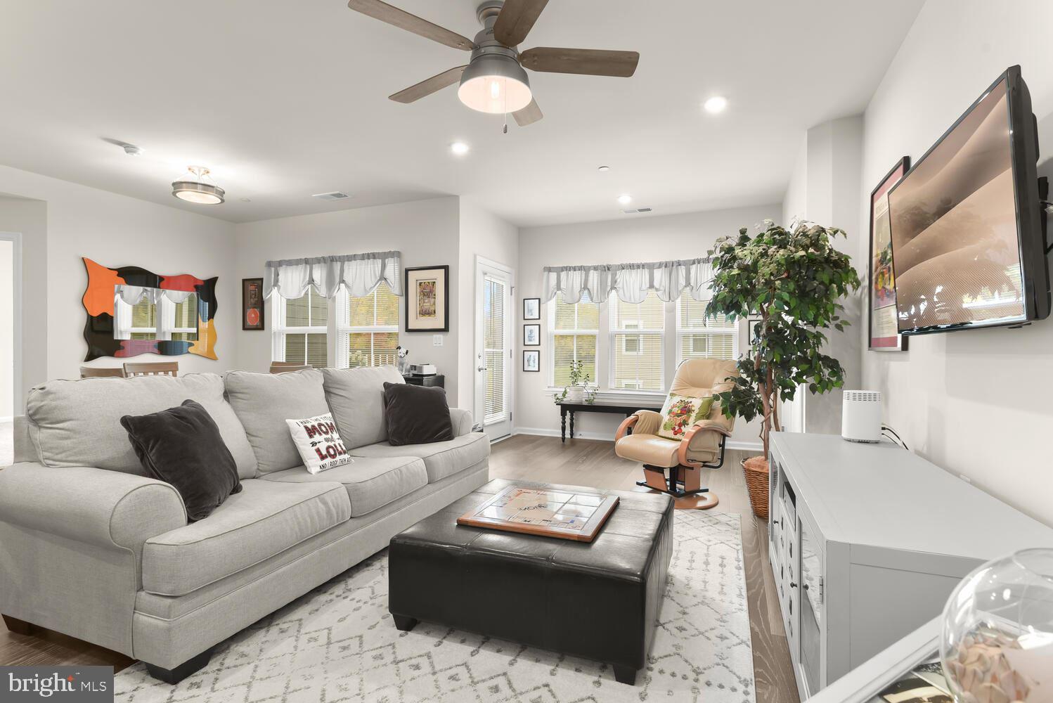 ELLICOTTS RETREAT - Residential