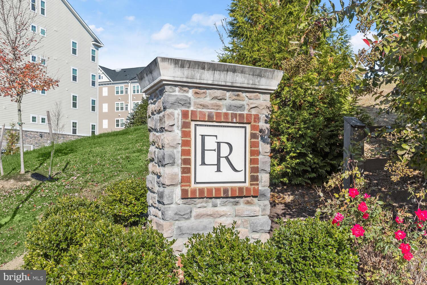 ELLICOTTS RETREAT - Residential