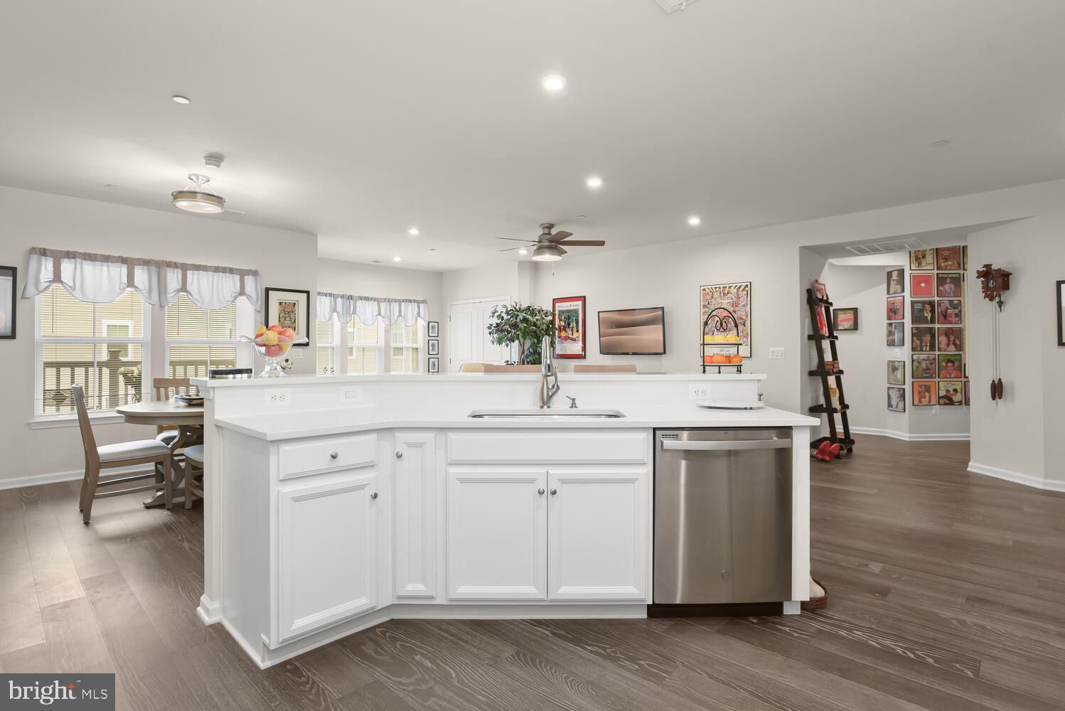 ELLICOTTS RETREAT - Residential