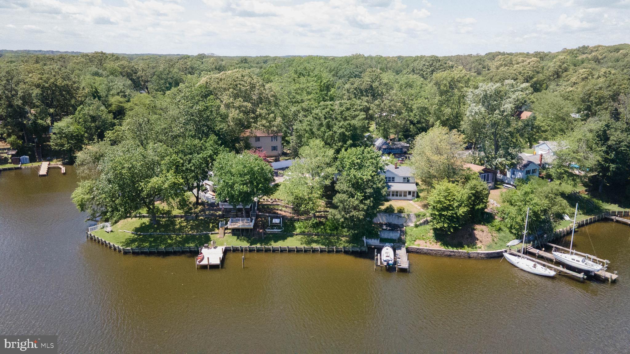 555 RIVERSIDE DRIVE