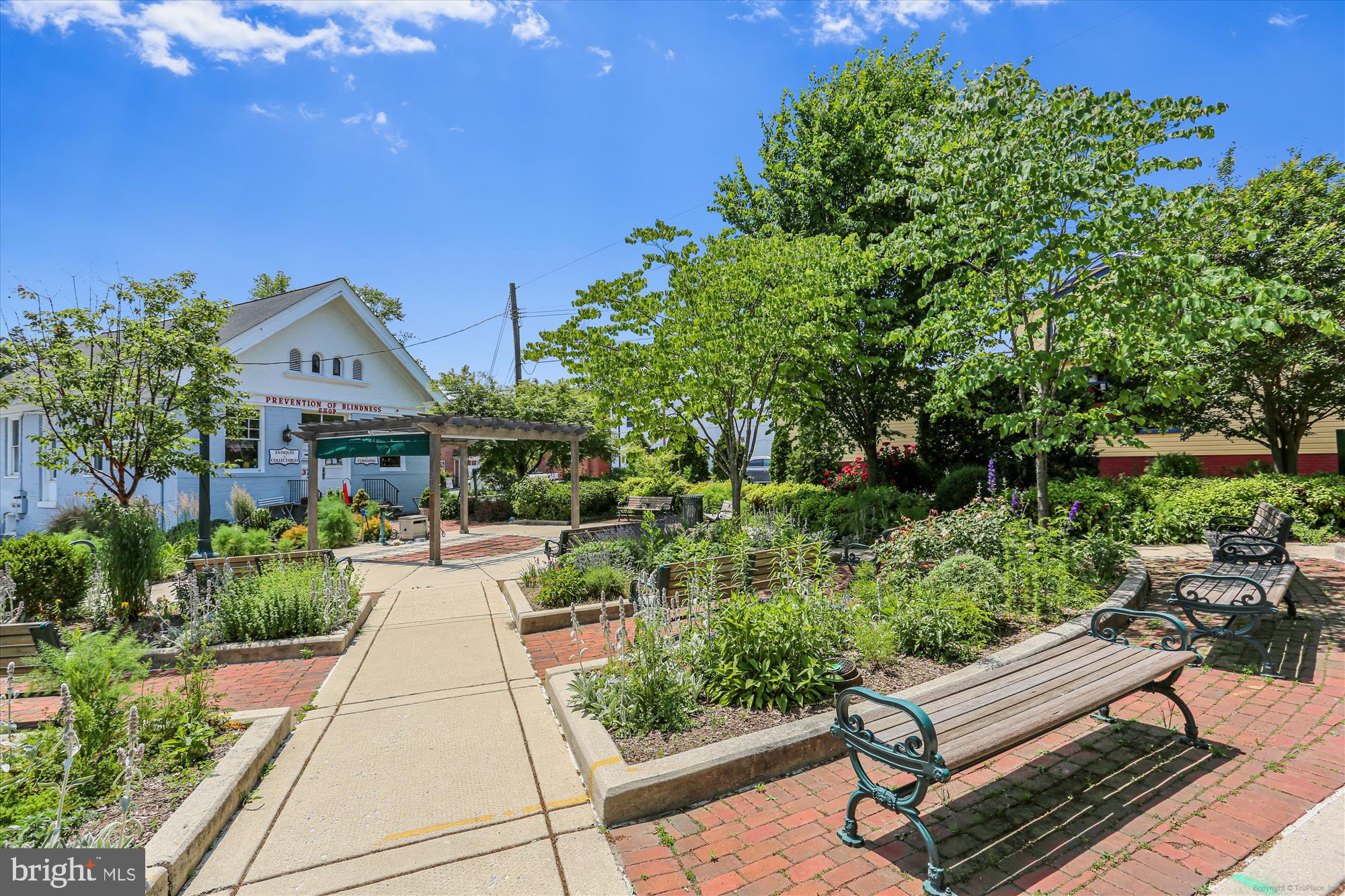 ROCK CREEK HILLS - Residential