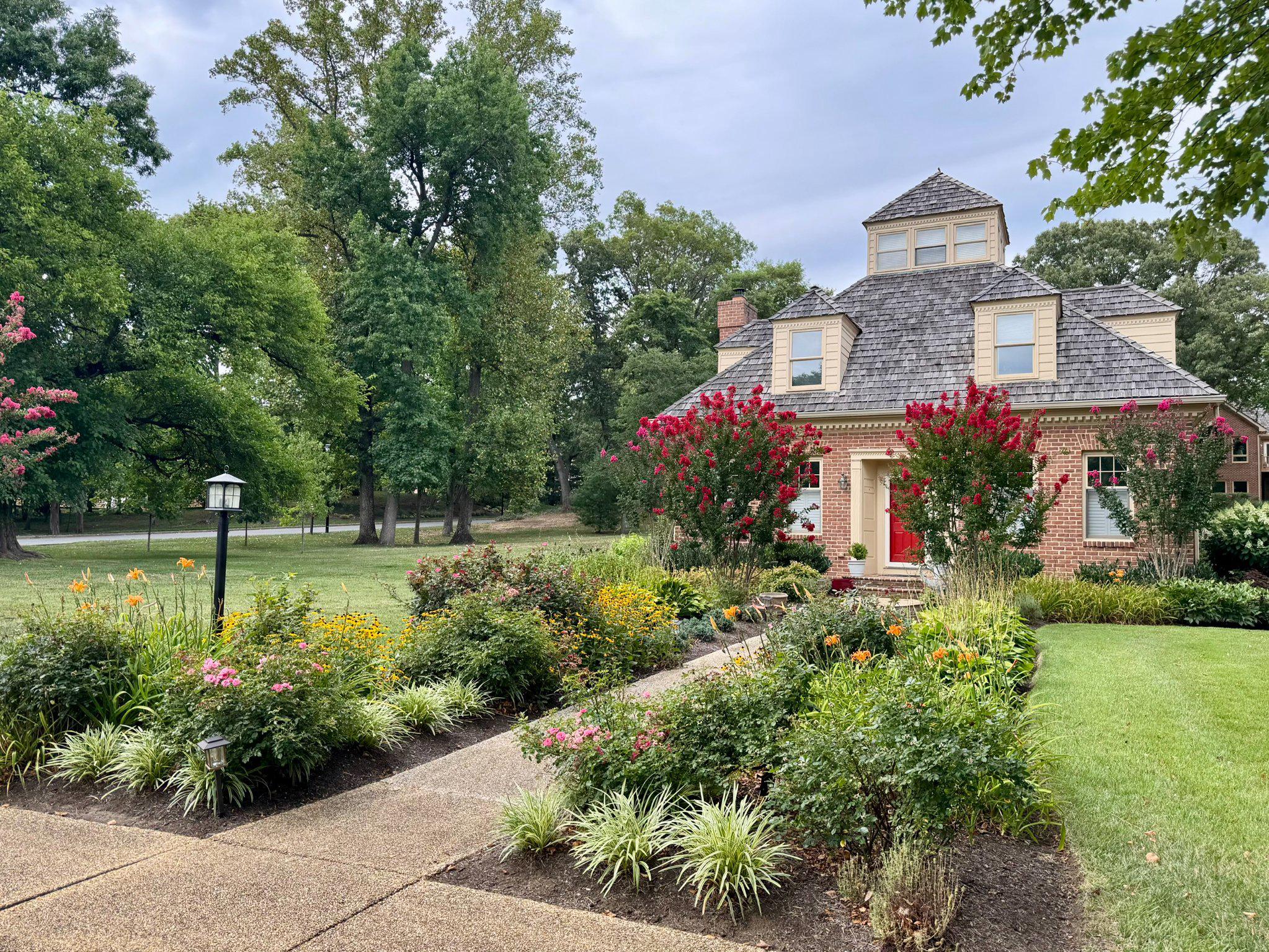 1100 SOUTH RIVER LANDING ROAD