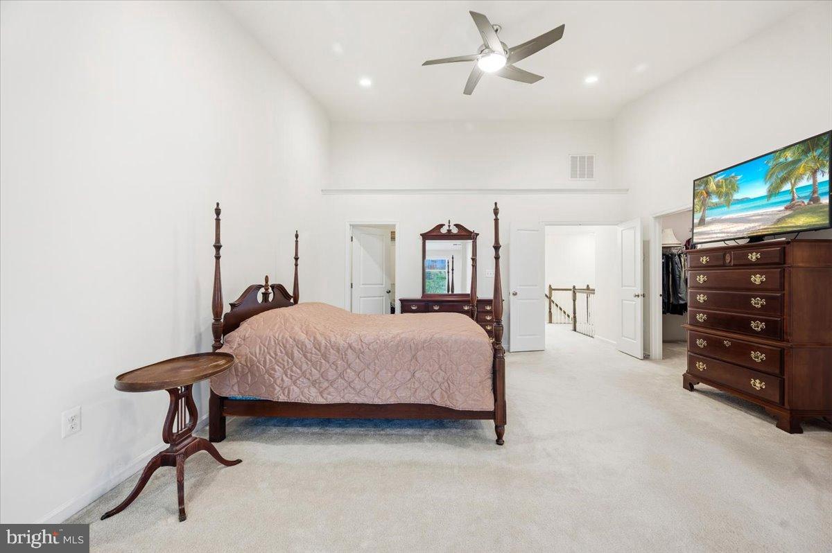 LOUDOUN VALLEY ESTATES 2 - Residential