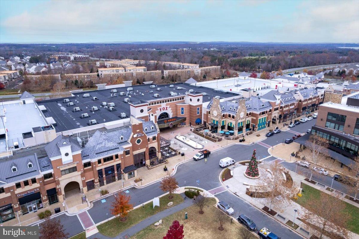 LOUDOUN VALLEY ESTATES 2 - Residential