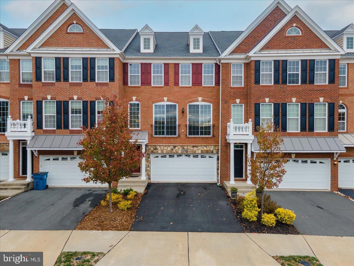 LOUDOUN VALLEY ESTATES 2 - Residential