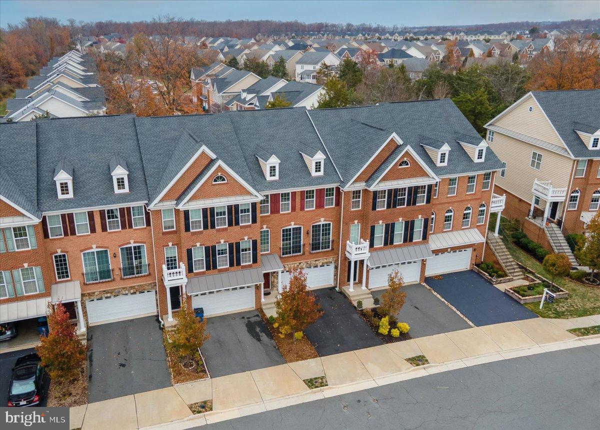 LOUDOUN VALLEY ESTATES 2 - Residential