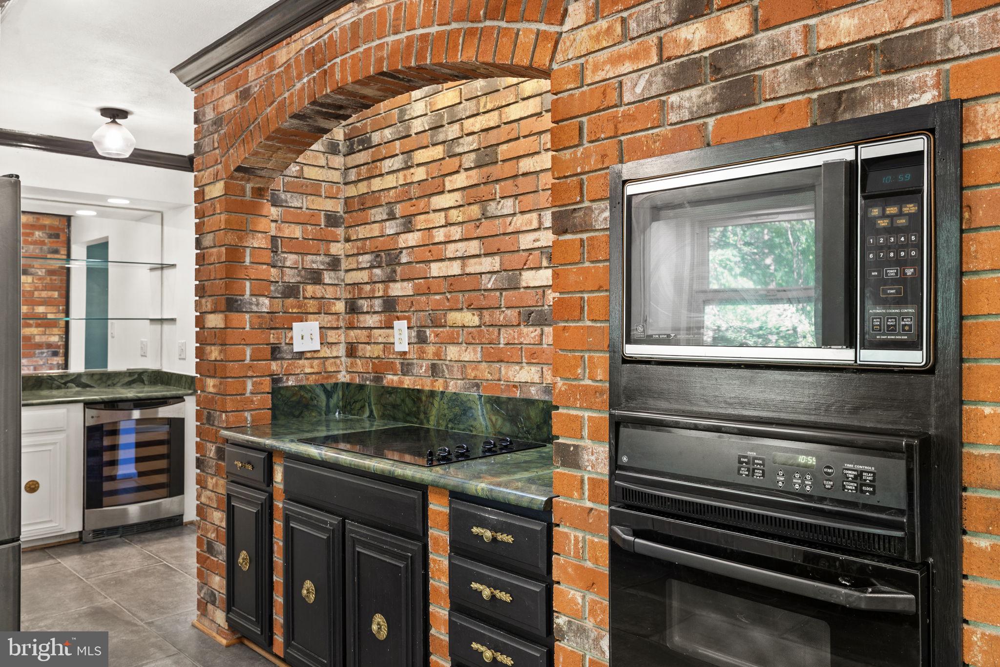 MONTCLAIR - Residential