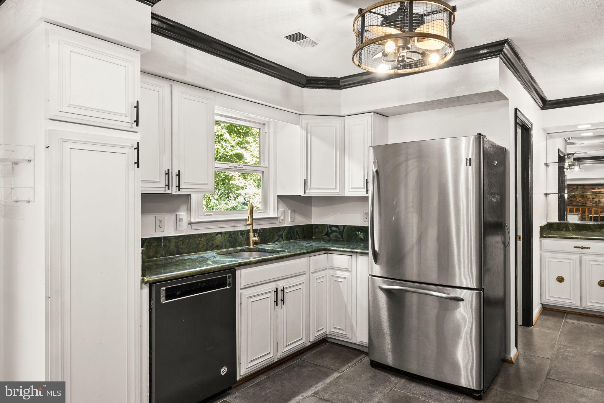 MONTCLAIR - Residential