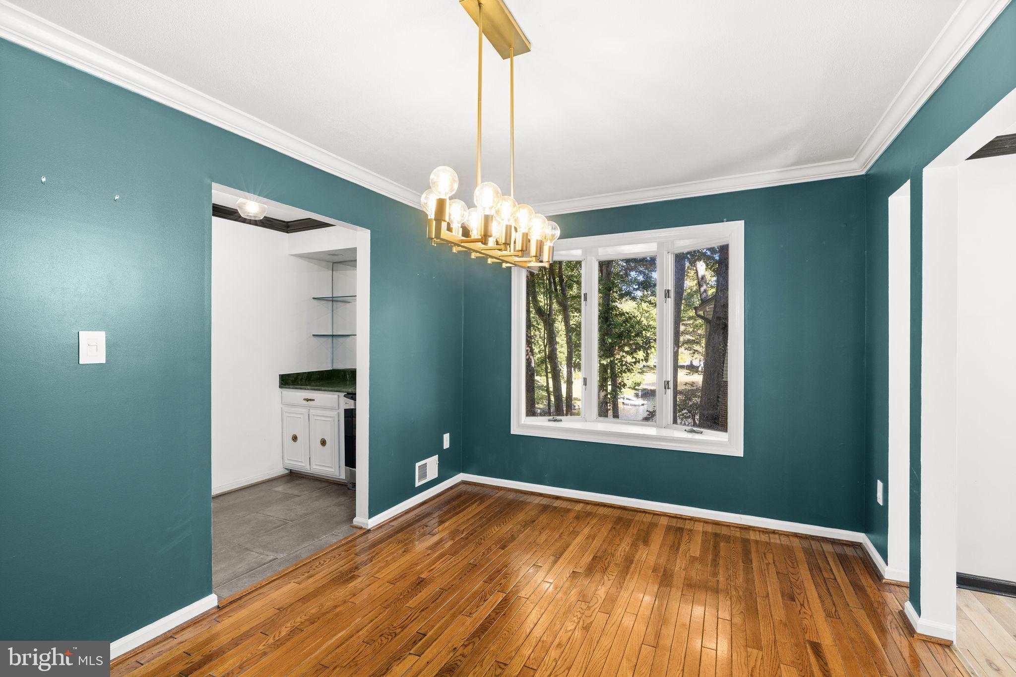 MONTCLAIR - Residential