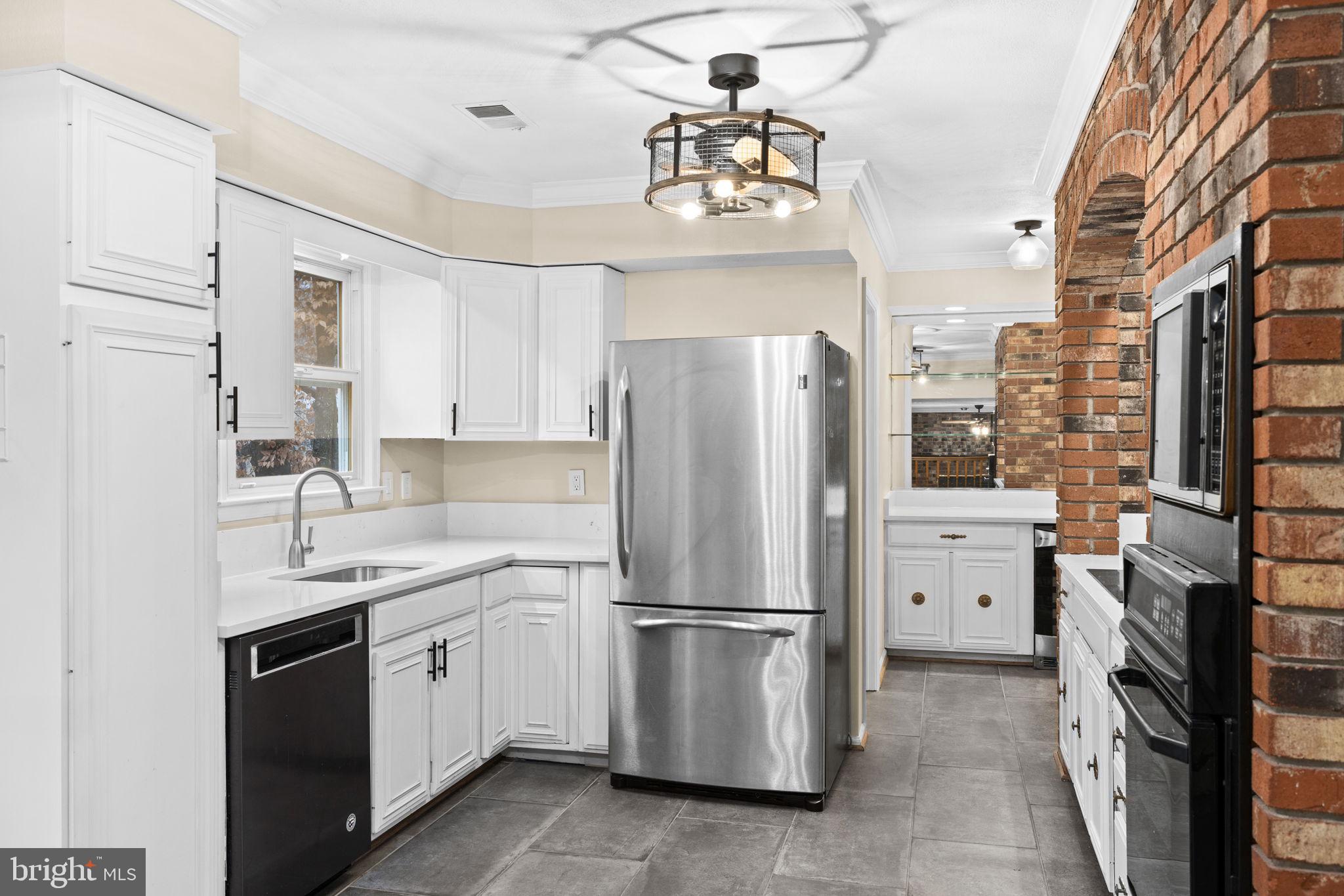 MONTCLAIR - Residential