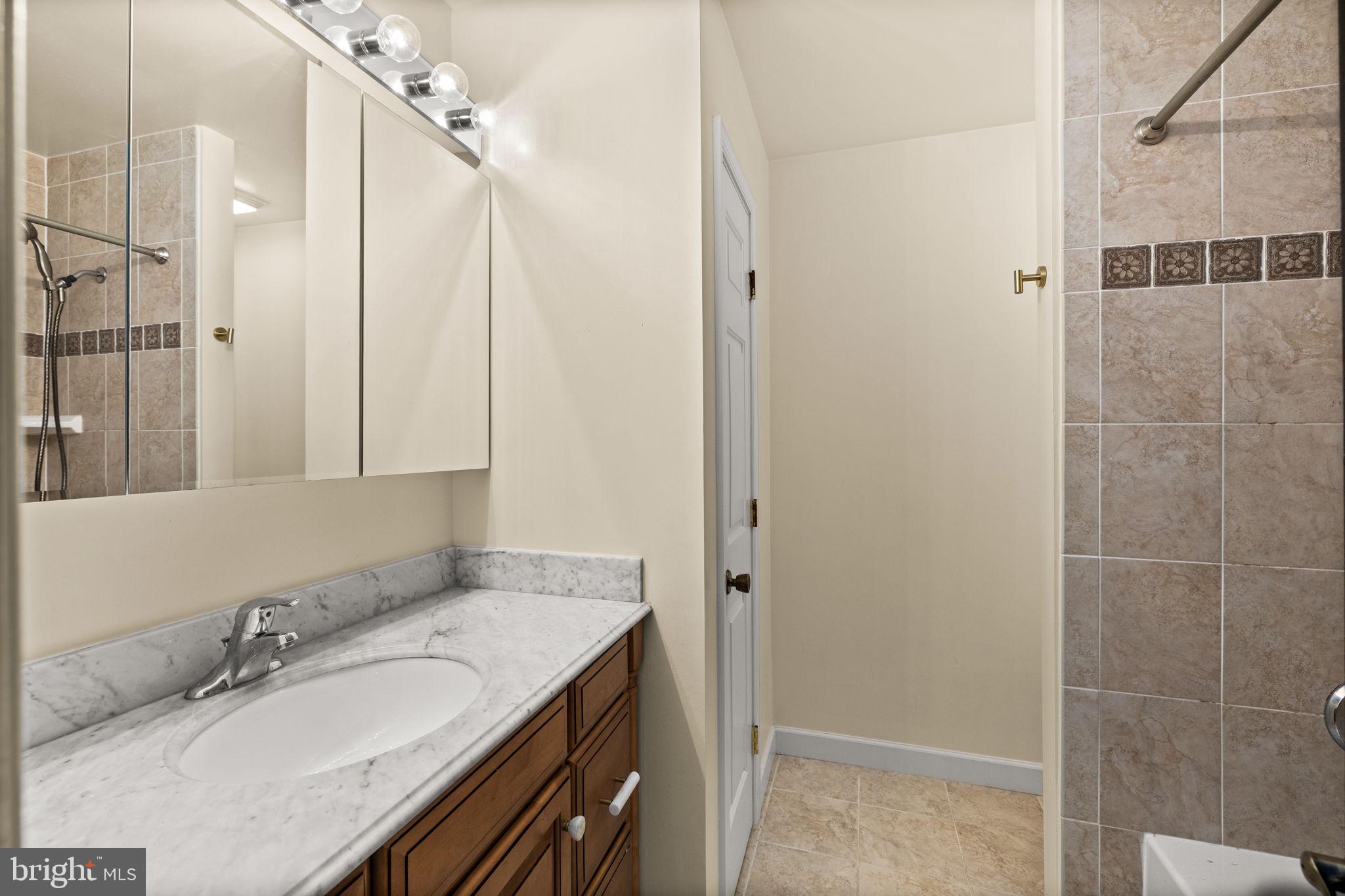 MONTCLAIR - Residential