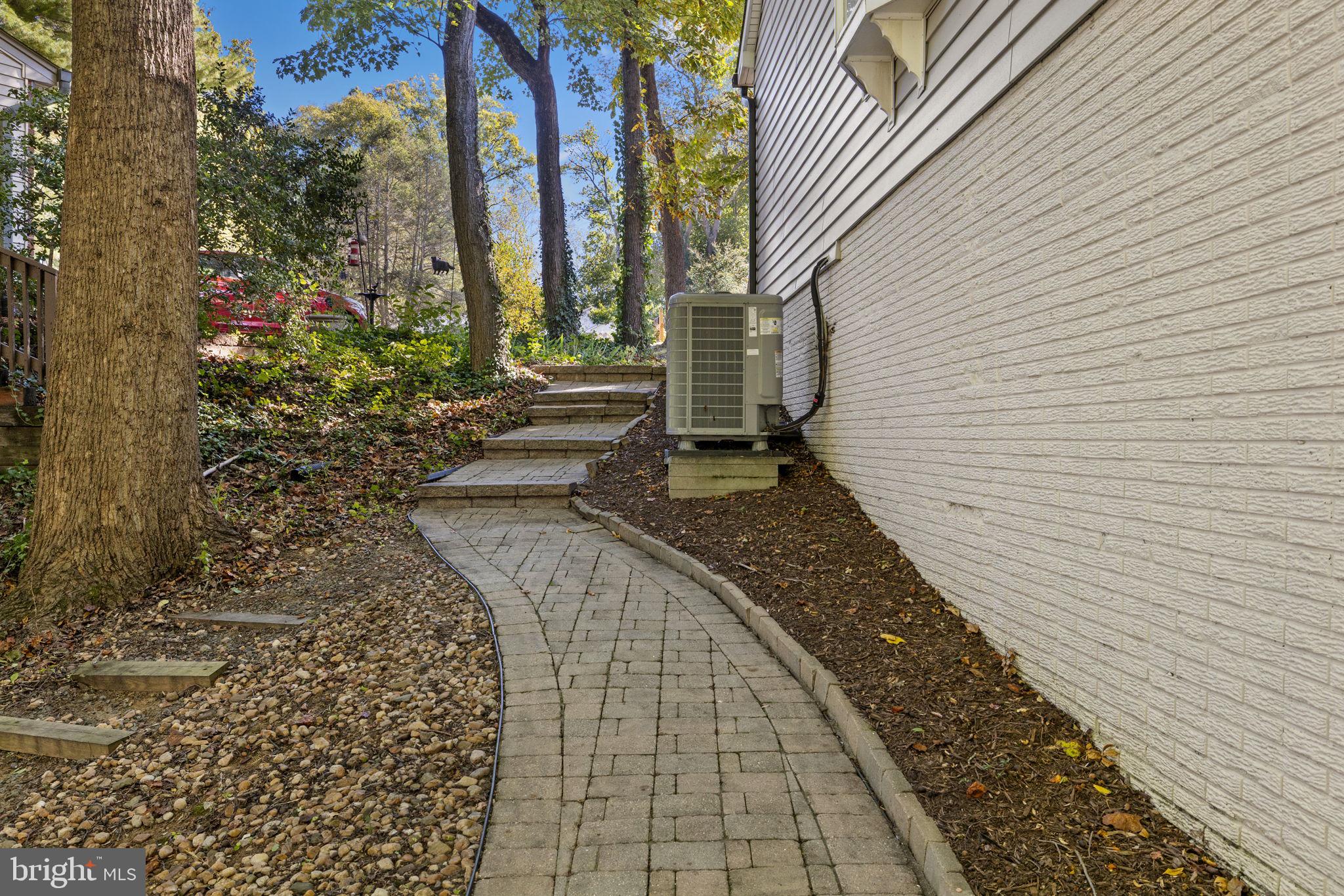 MONTCLAIR - Residential