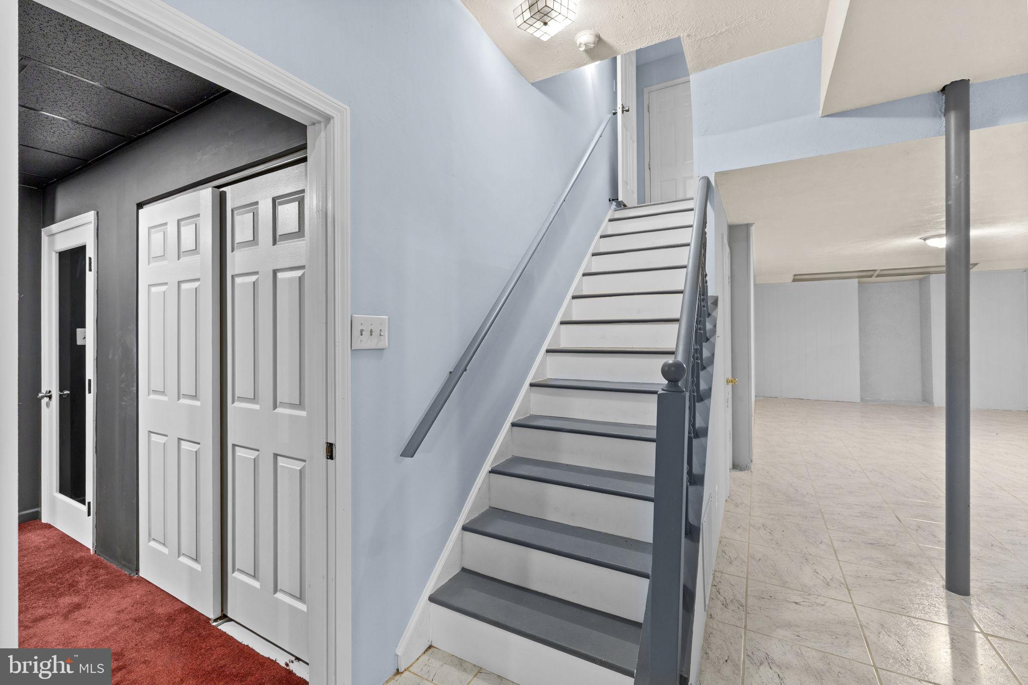 MONTCLAIR - Residential