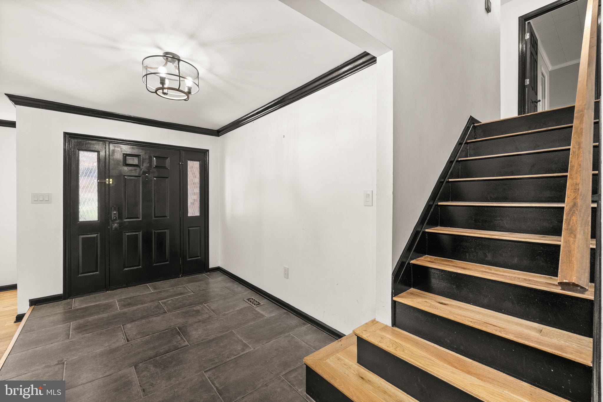 MONTCLAIR - Residential