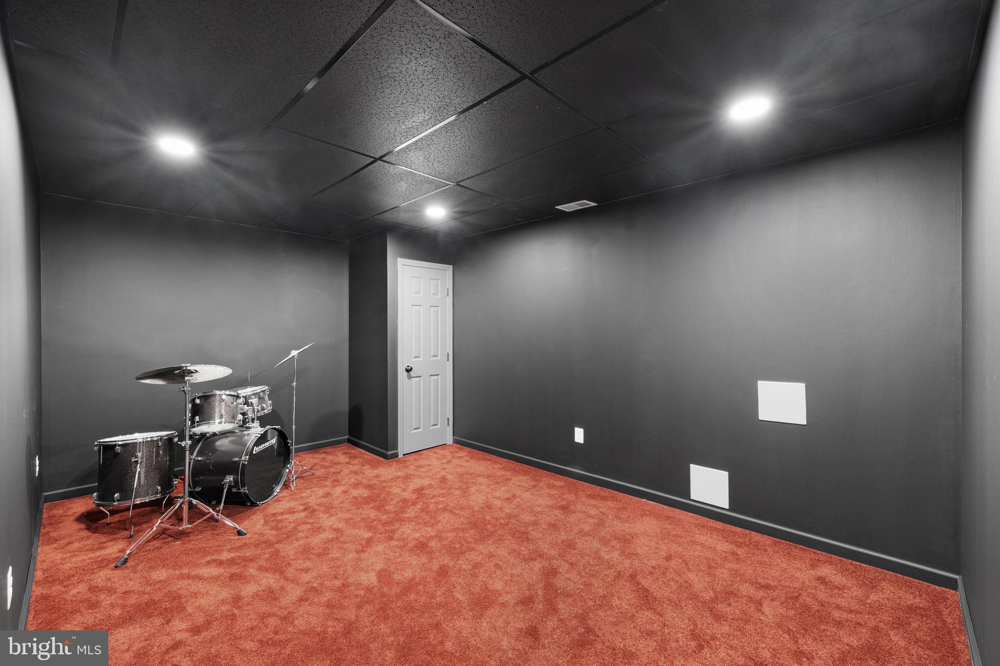 MONTCLAIR - Residential