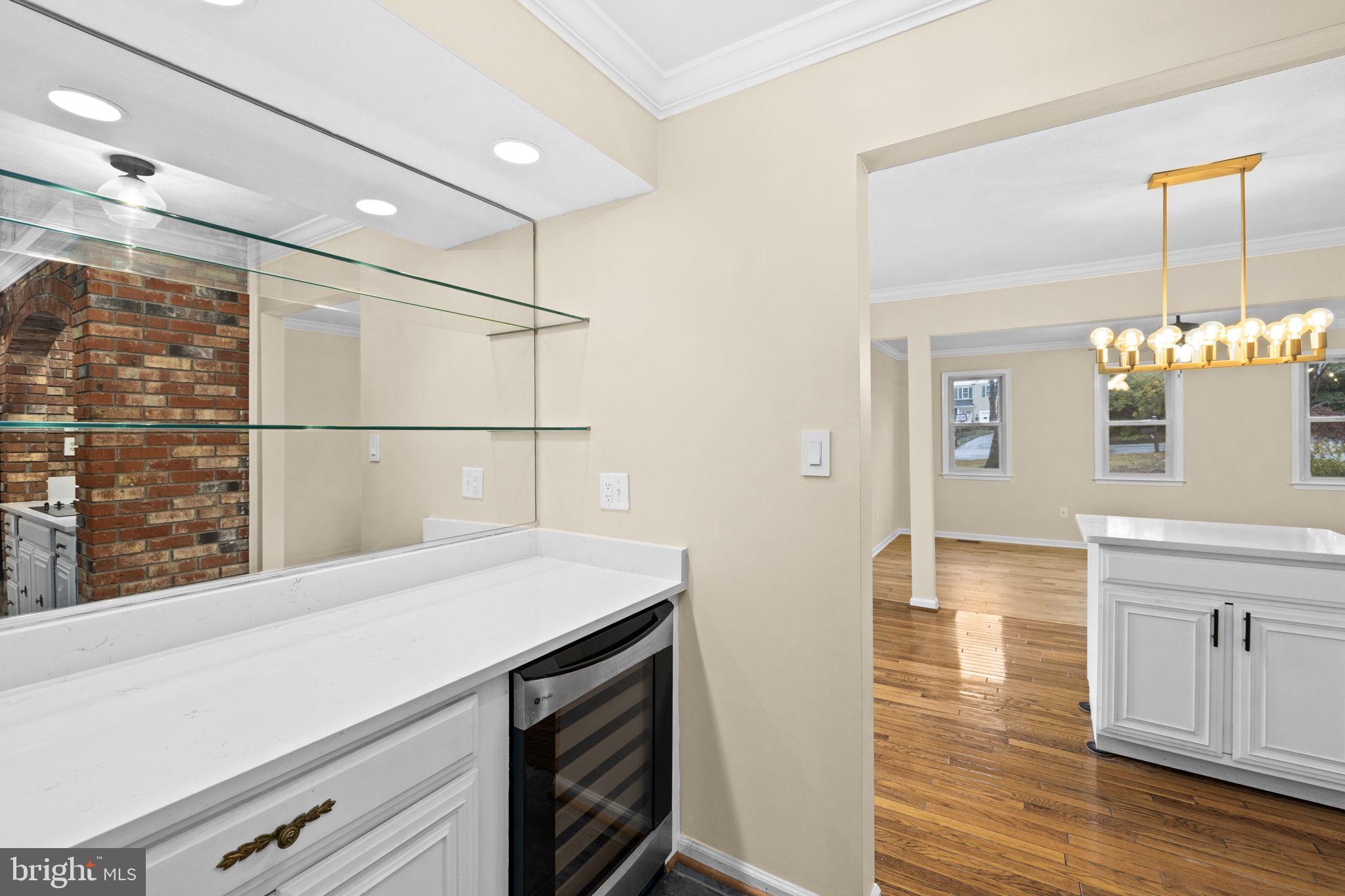 MONTCLAIR - Residential