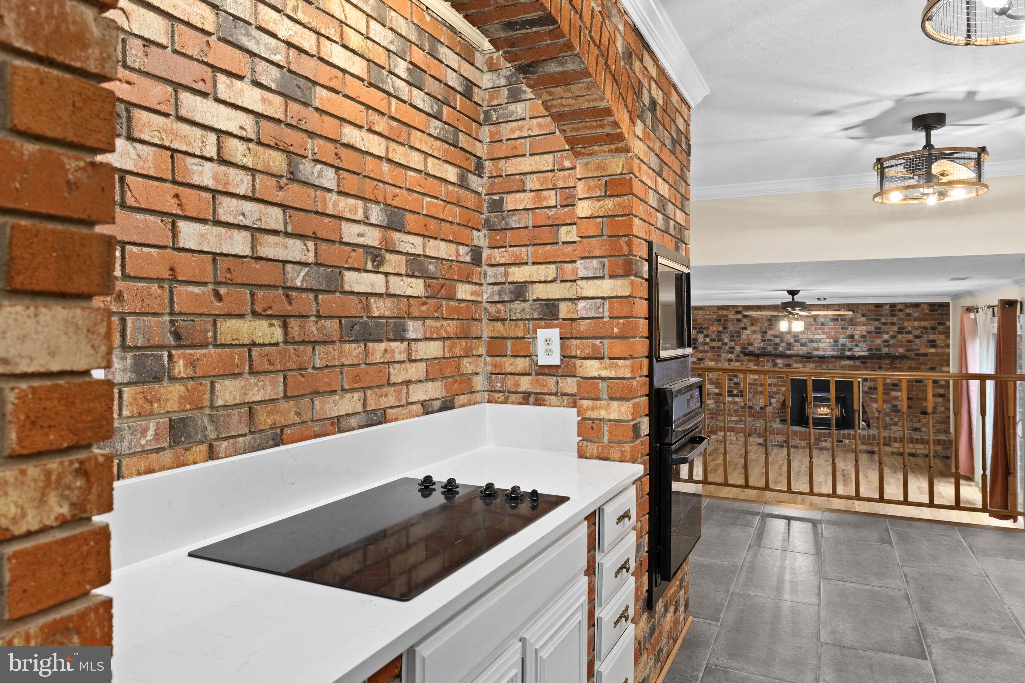 MONTCLAIR - Residential