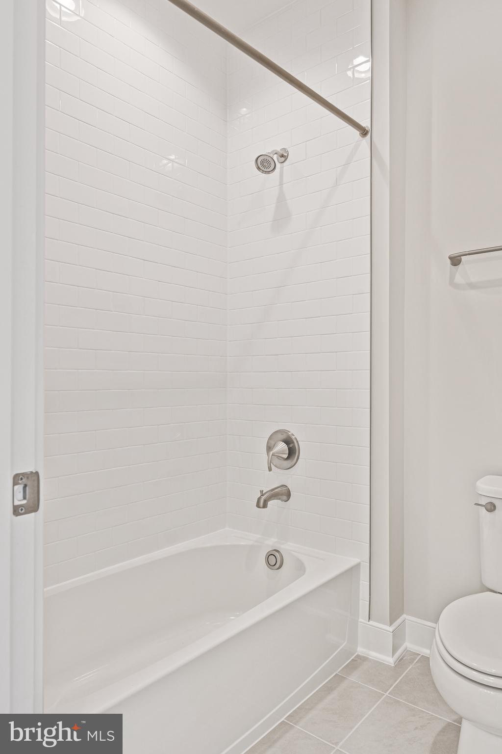 DUNN LORING WOODS - Residential