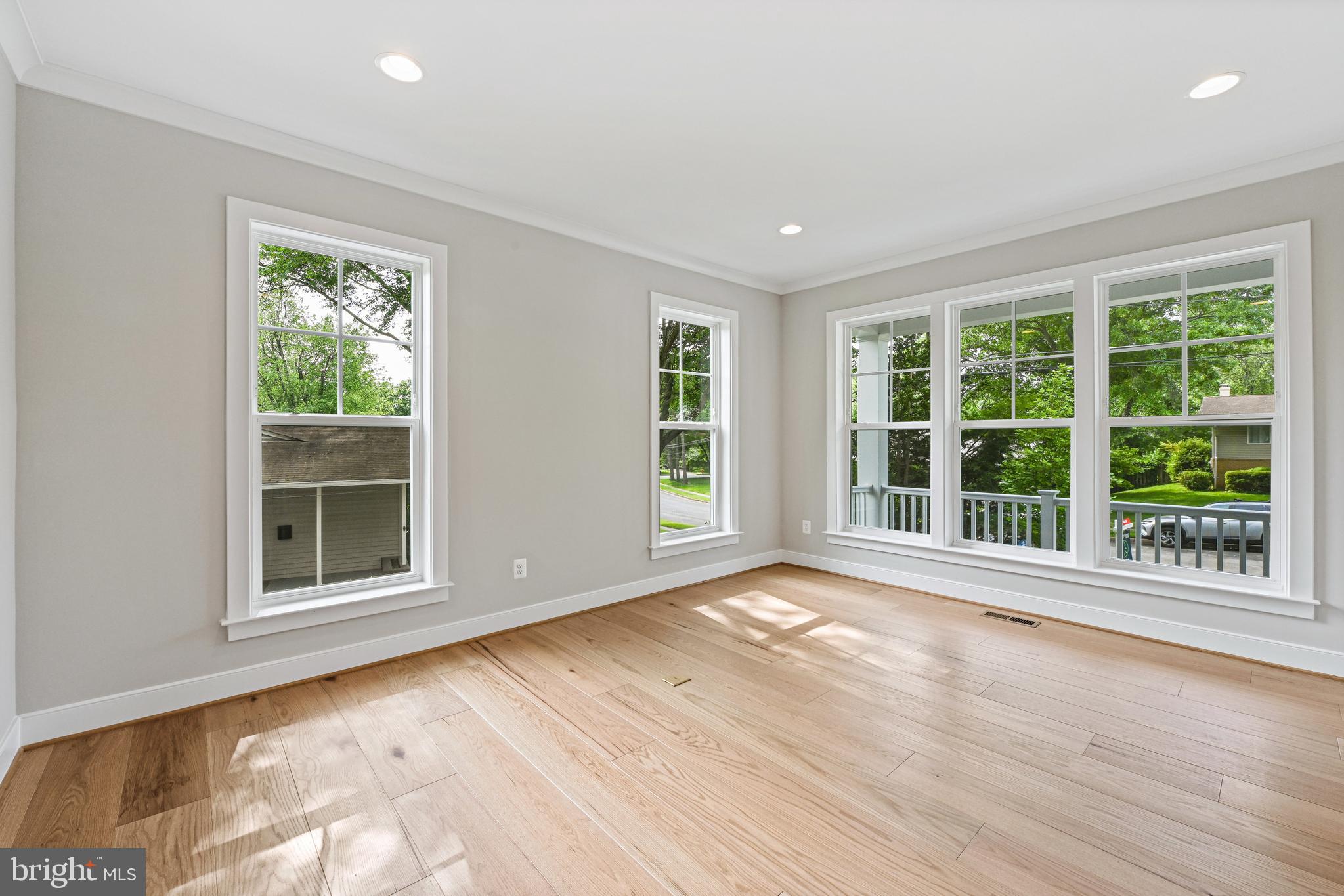 DUNN LORING WOODS - Residential