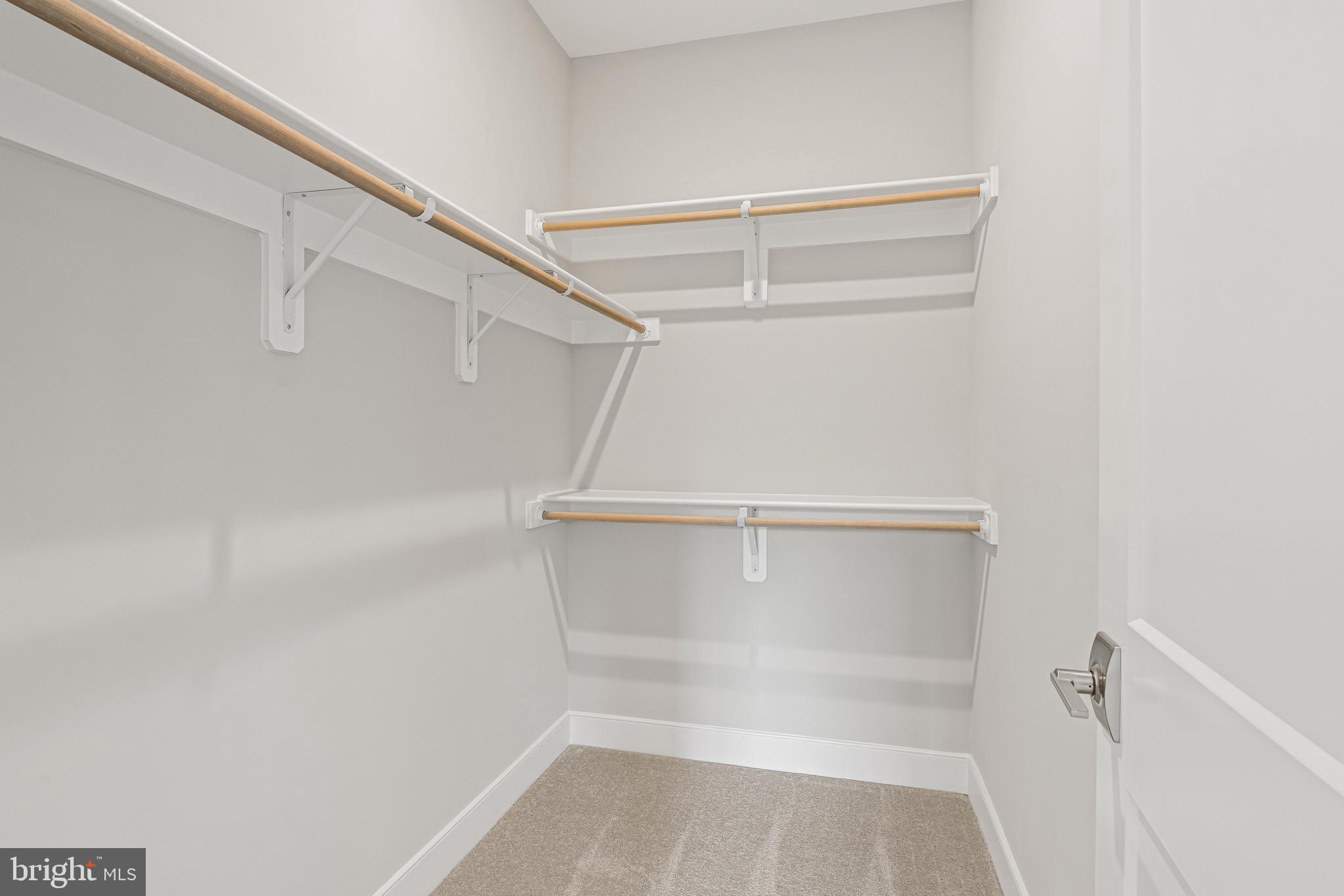 DUNN LORING WOODS - Residential