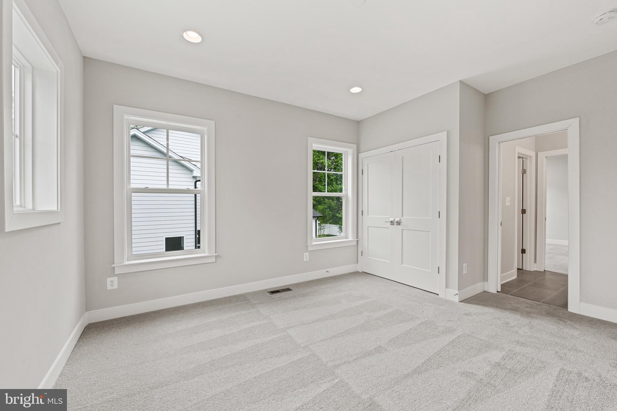 DUNN LORING WOODS - Residential