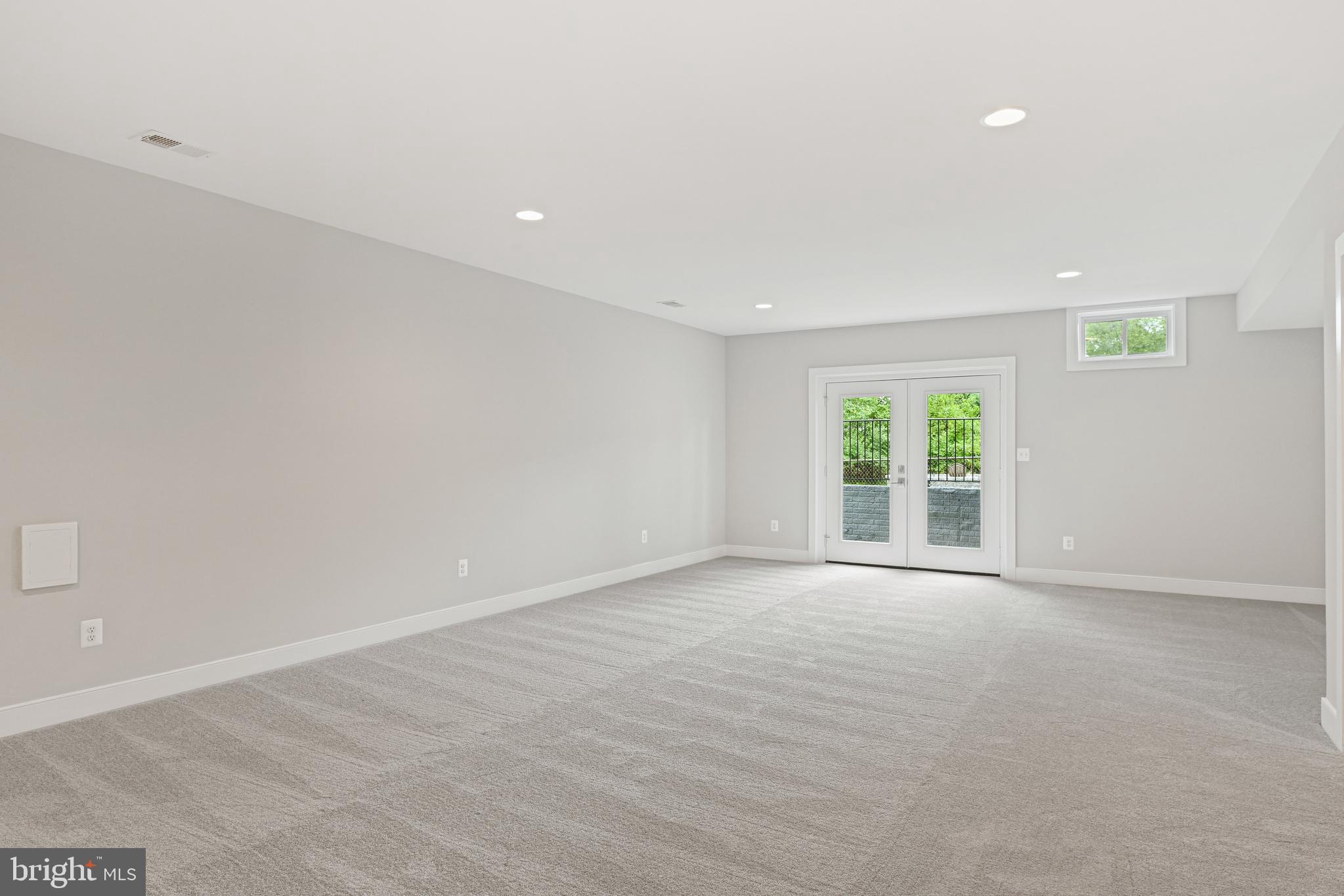 DUNN LORING WOODS - Residential