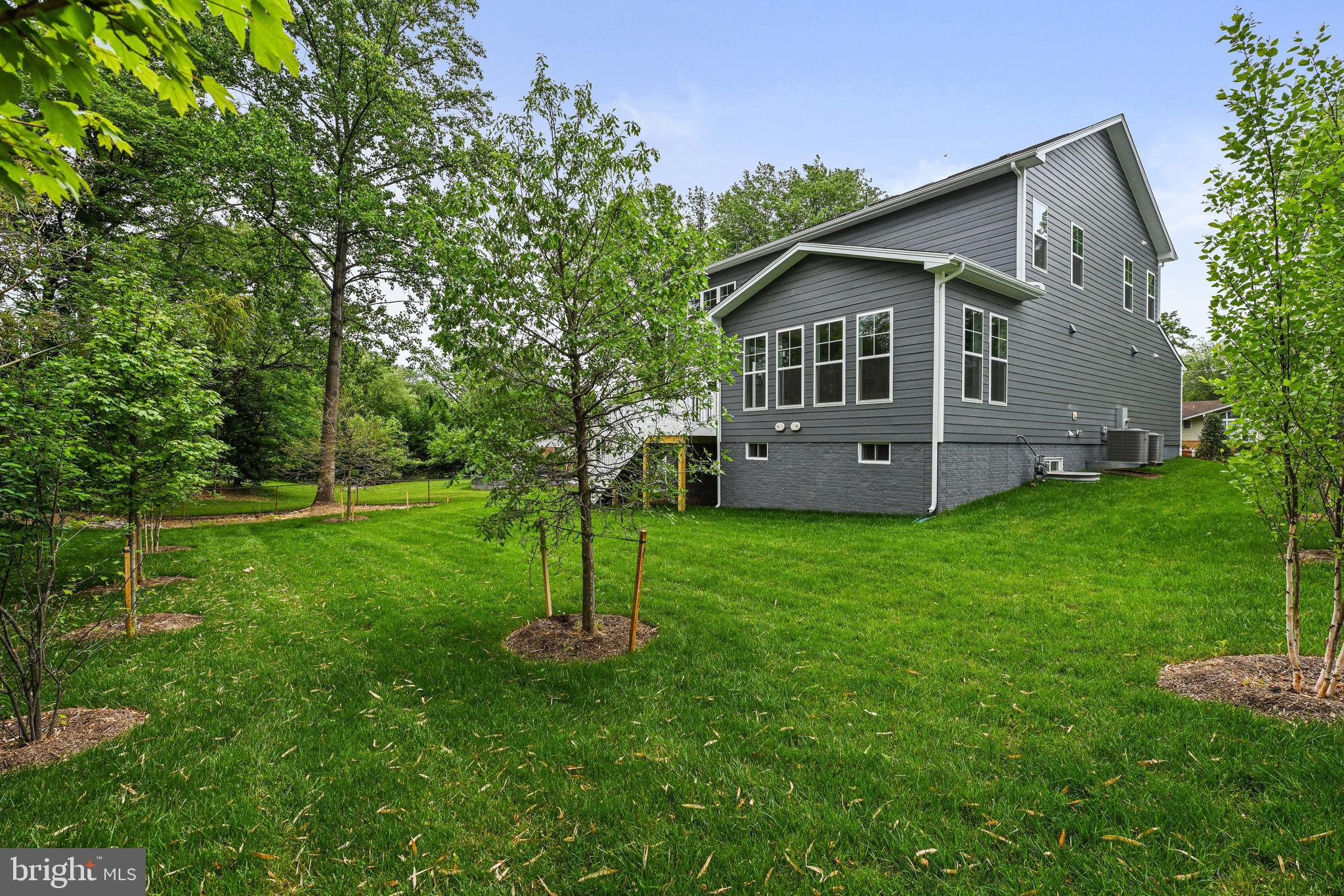 DUNN LORING WOODS - Residential