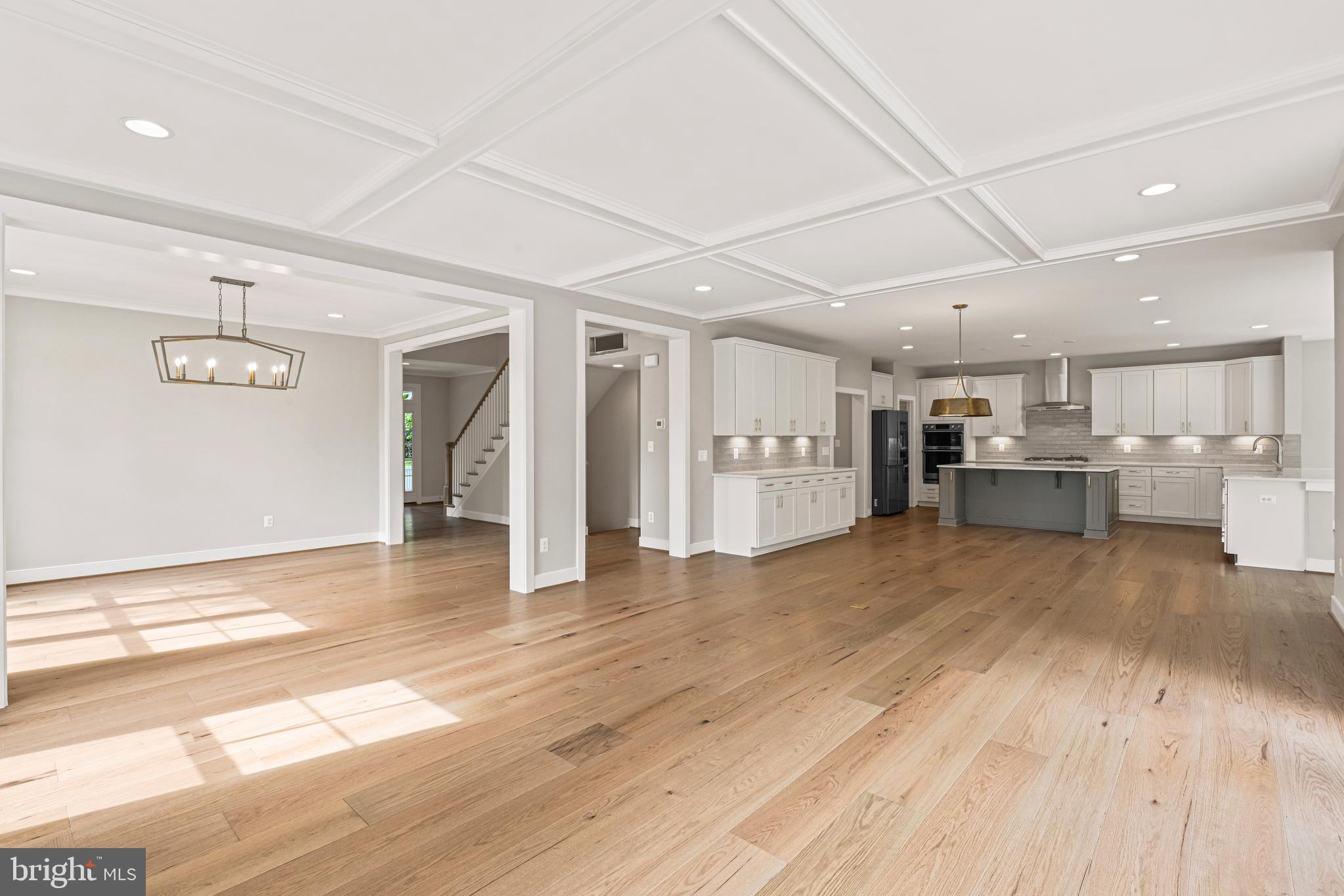 DUNN LORING WOODS - Residential