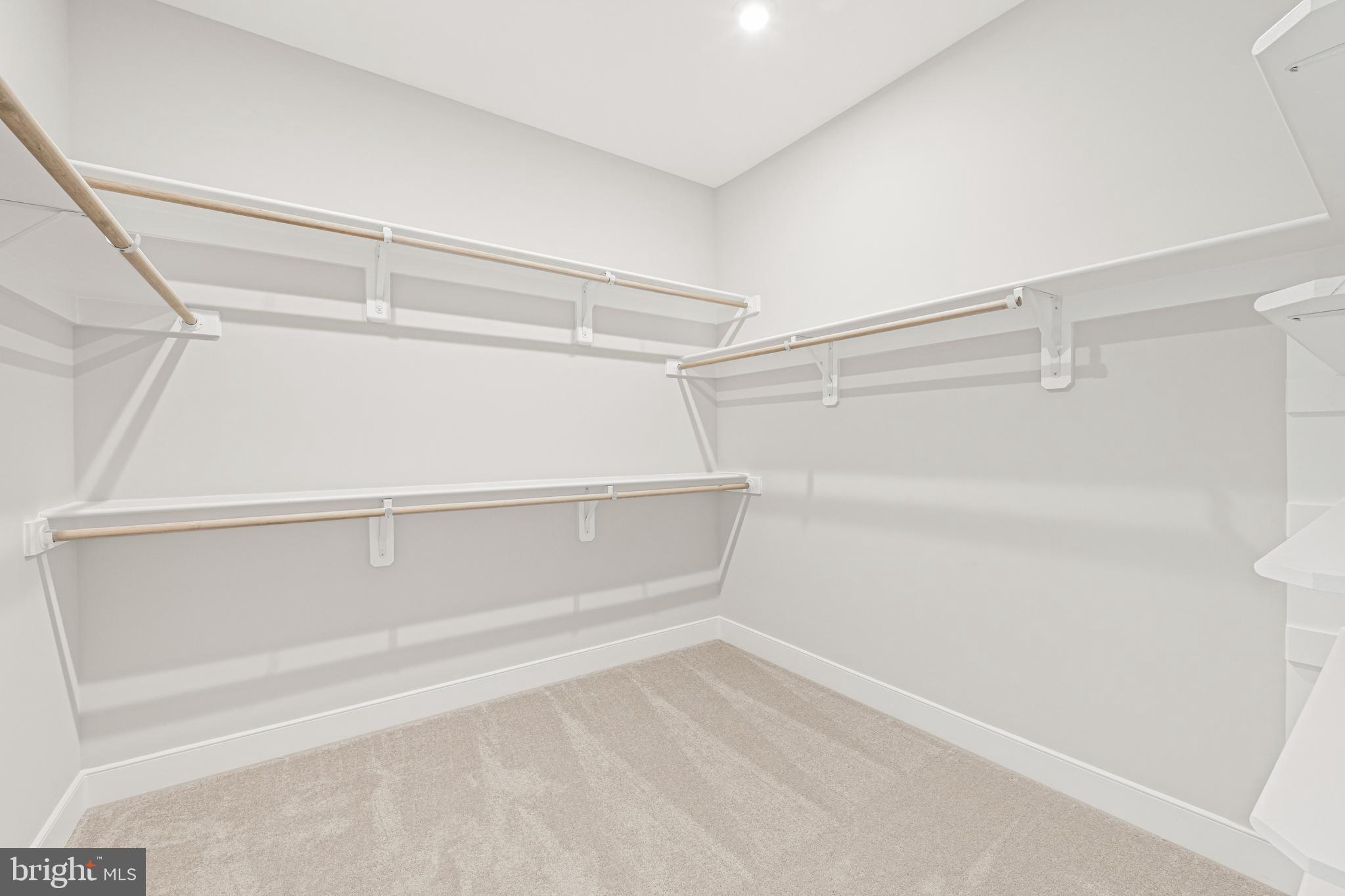 DUNN LORING WOODS - Residential