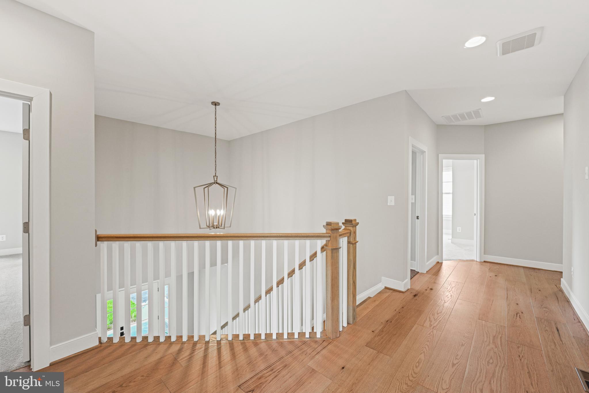 DUNN LORING WOODS - Residential