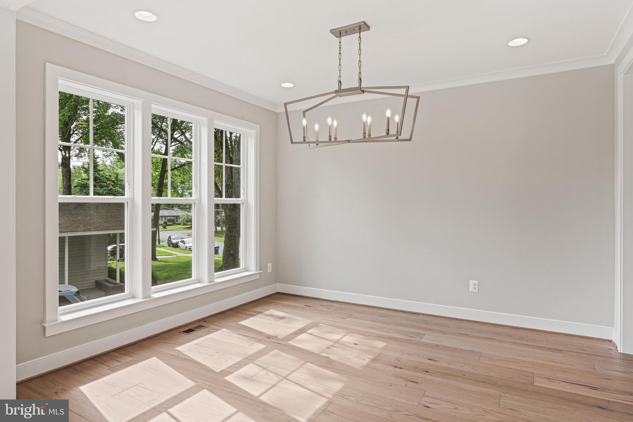 DUNN LORING WOODS - Residential