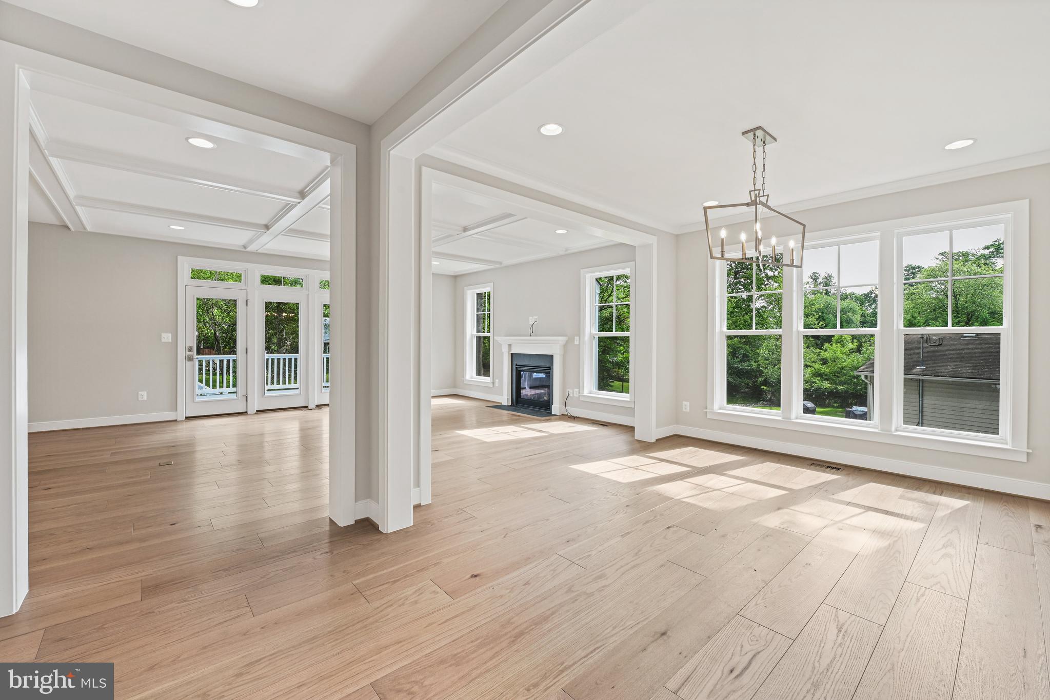 DUNN LORING WOODS - Residential