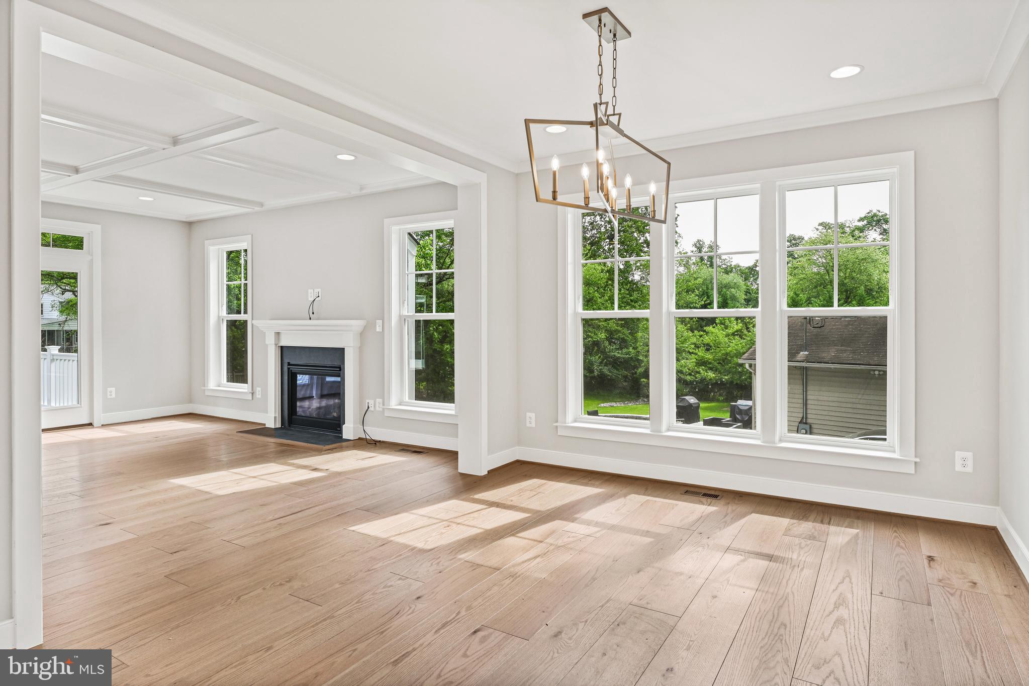 DUNN LORING WOODS - Residential