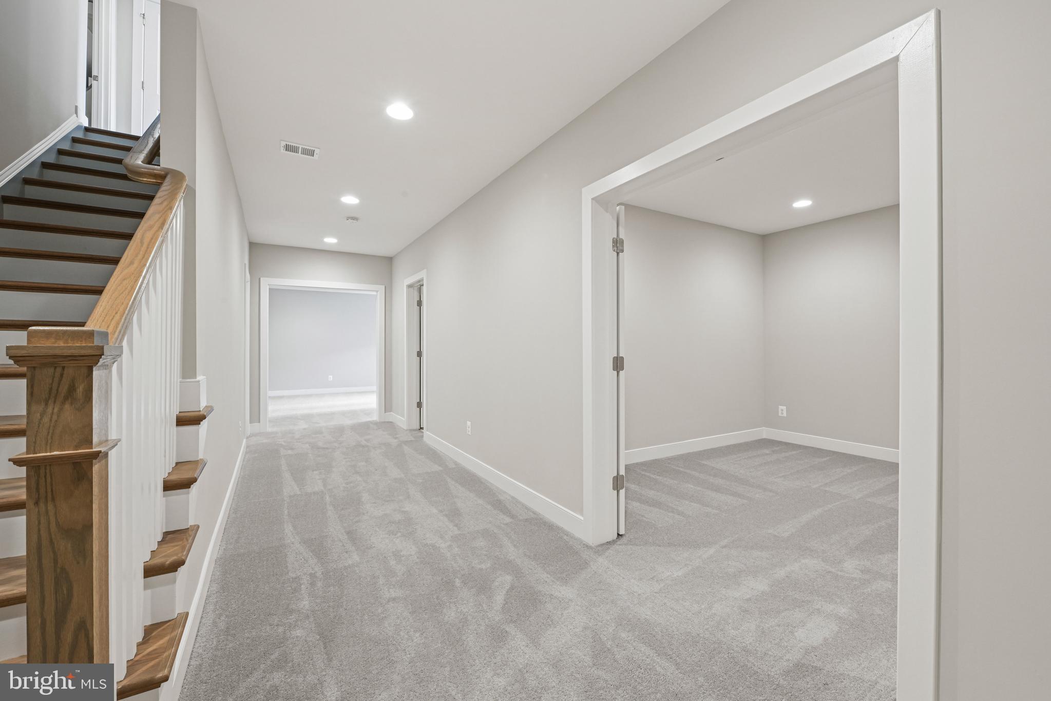 DUNN LORING WOODS - Residential