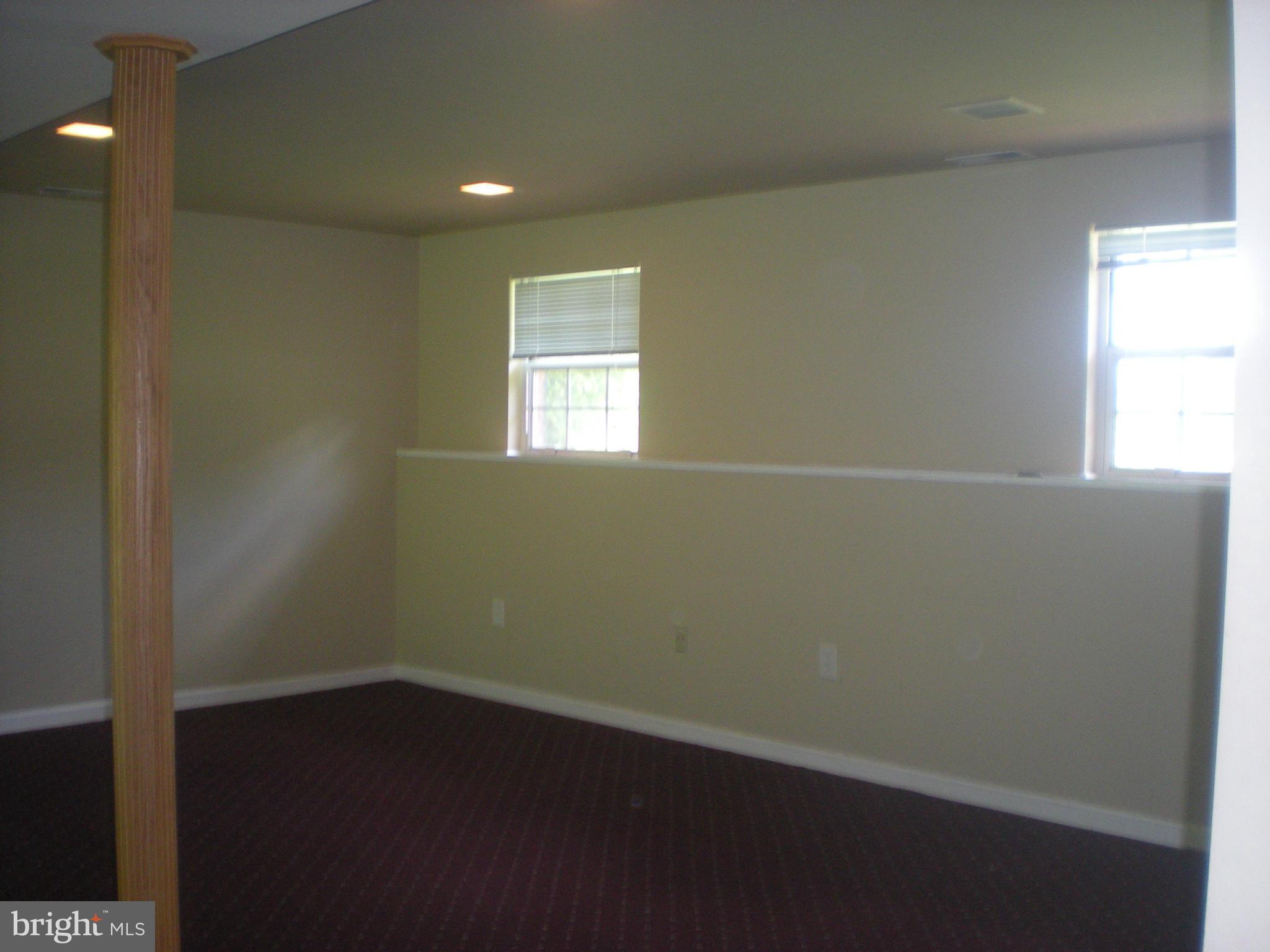 CLIPPER HILL ESTATES - Residential Lease