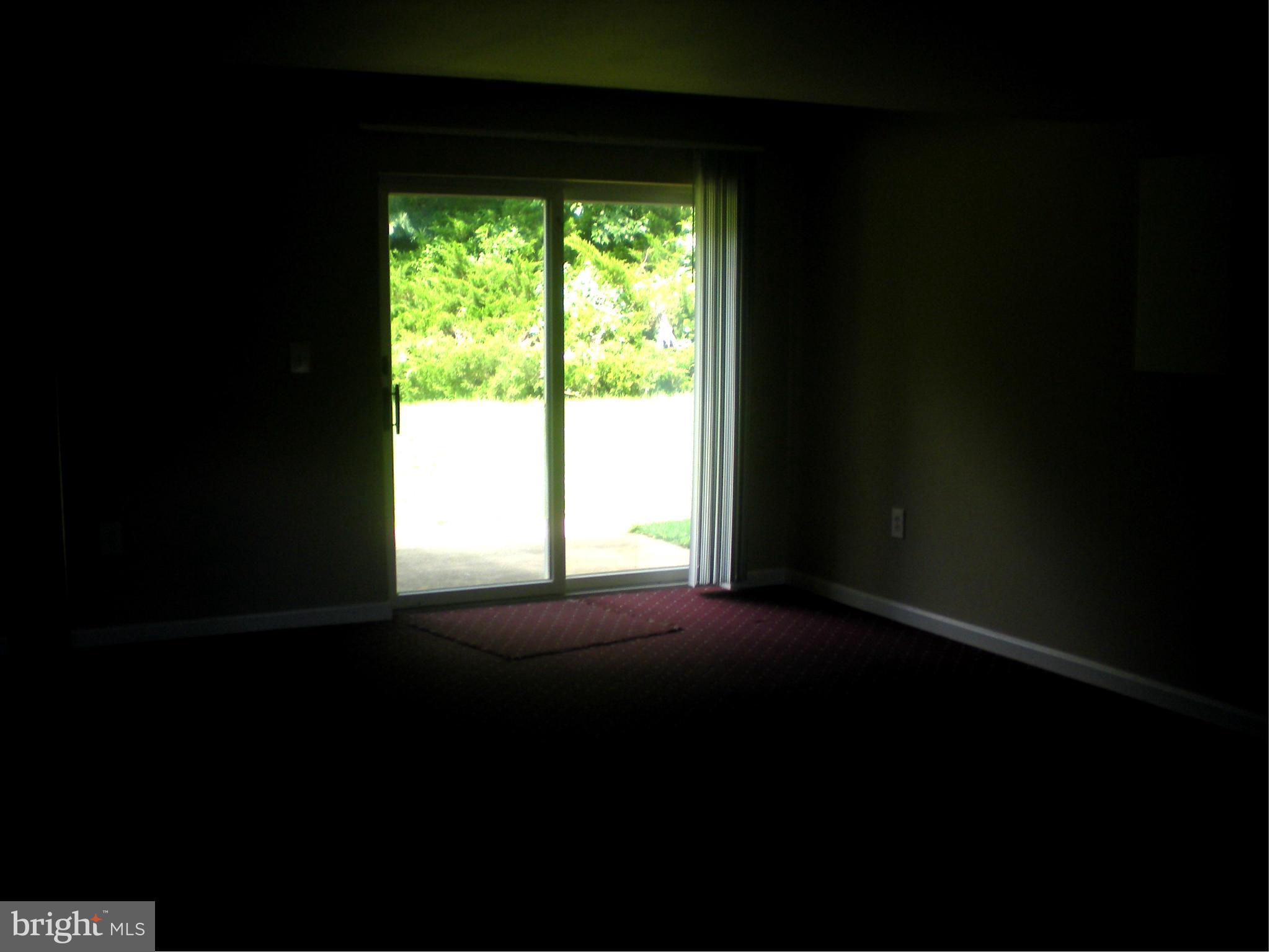 CLIPPER HILL ESTATES - Residential Lease