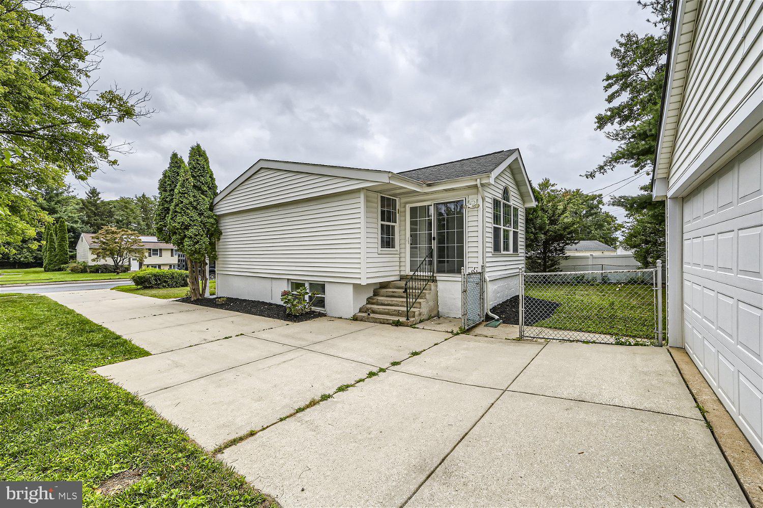 SUBURBIA - Residential