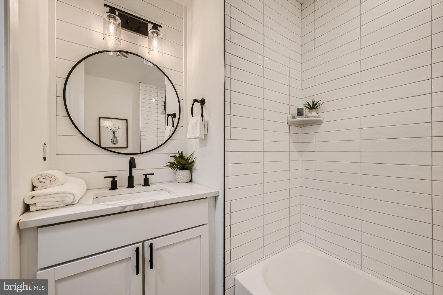 SUBURBIA - Residential