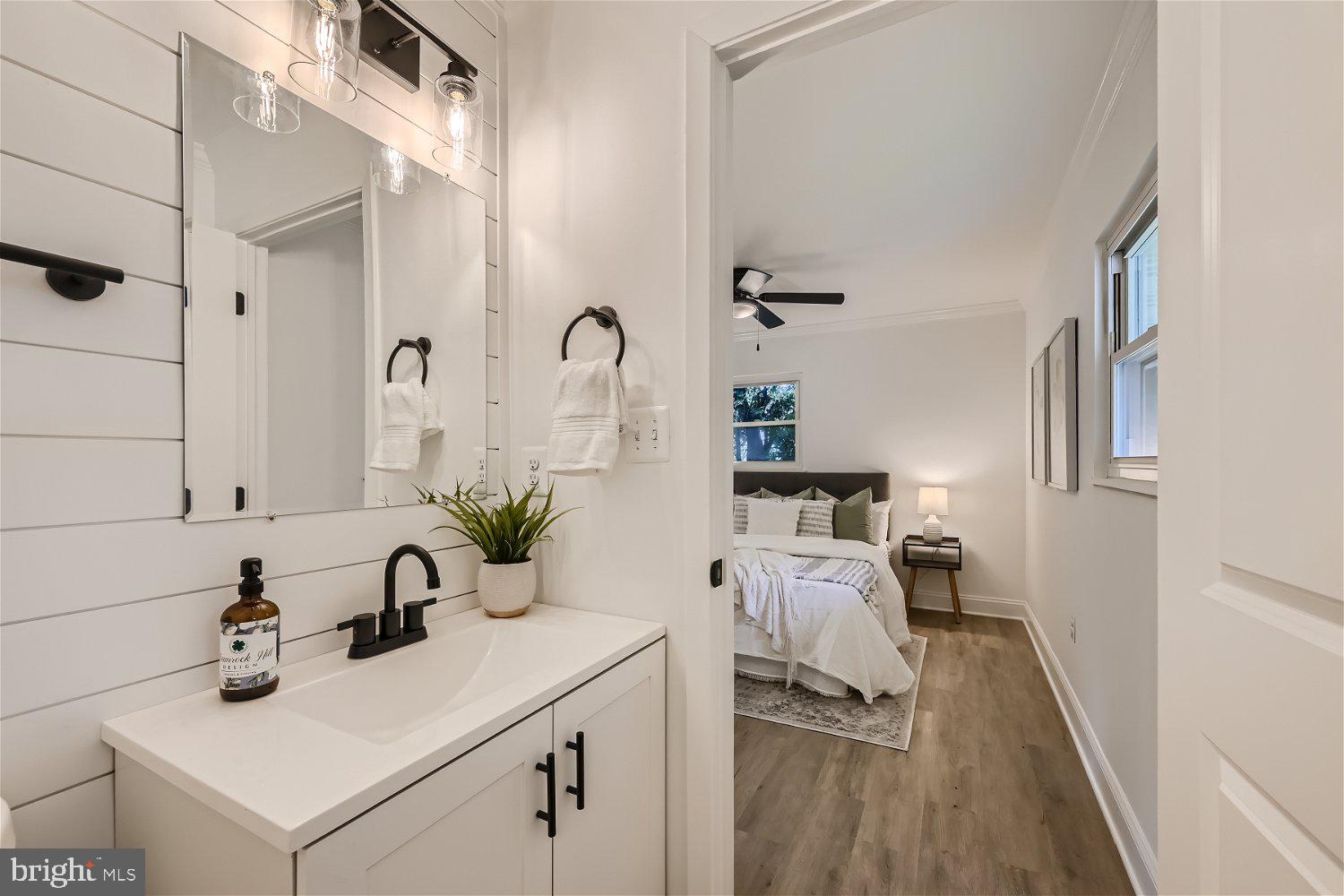 SUBURBIA - Residential