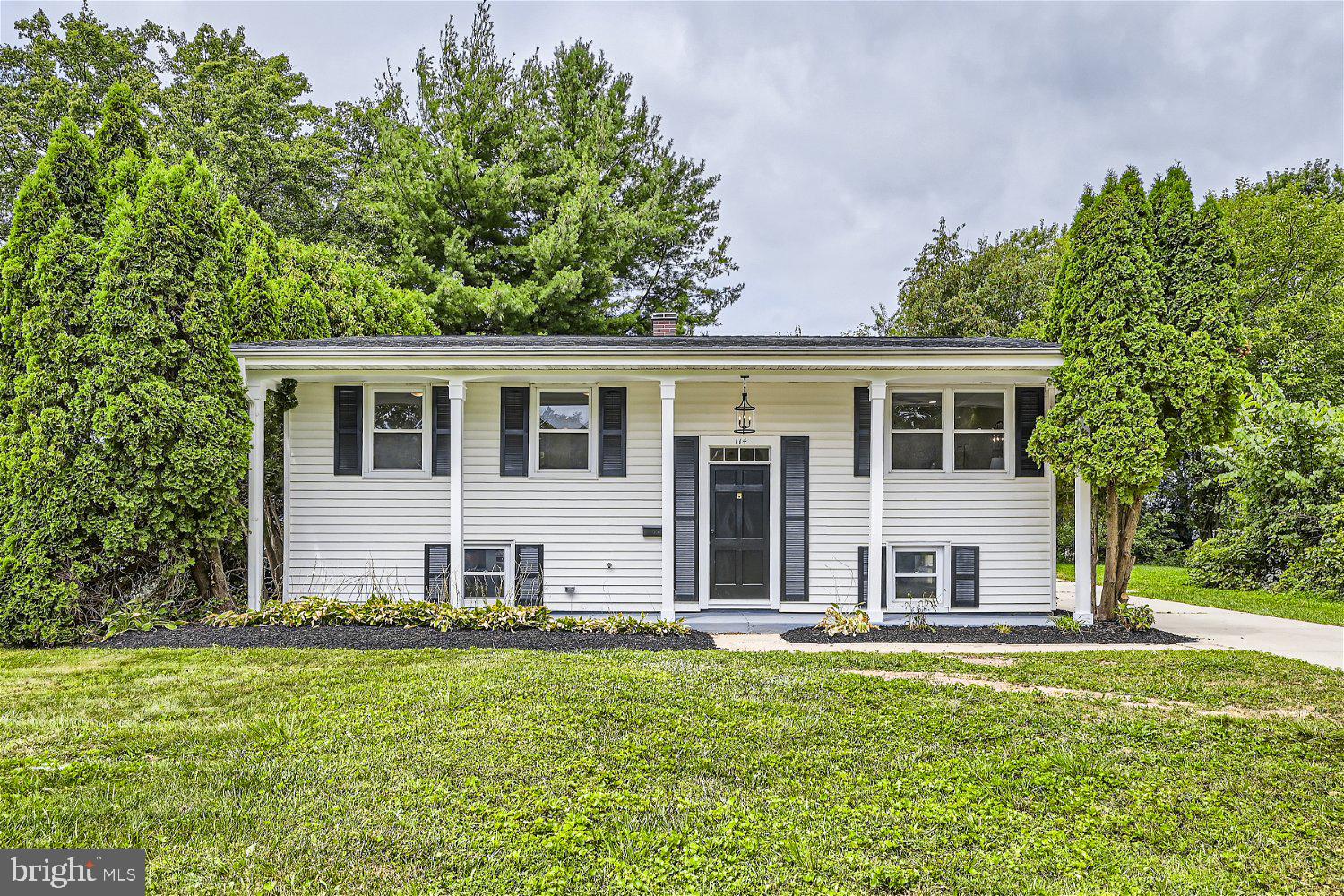 SUBURBIA - Residential