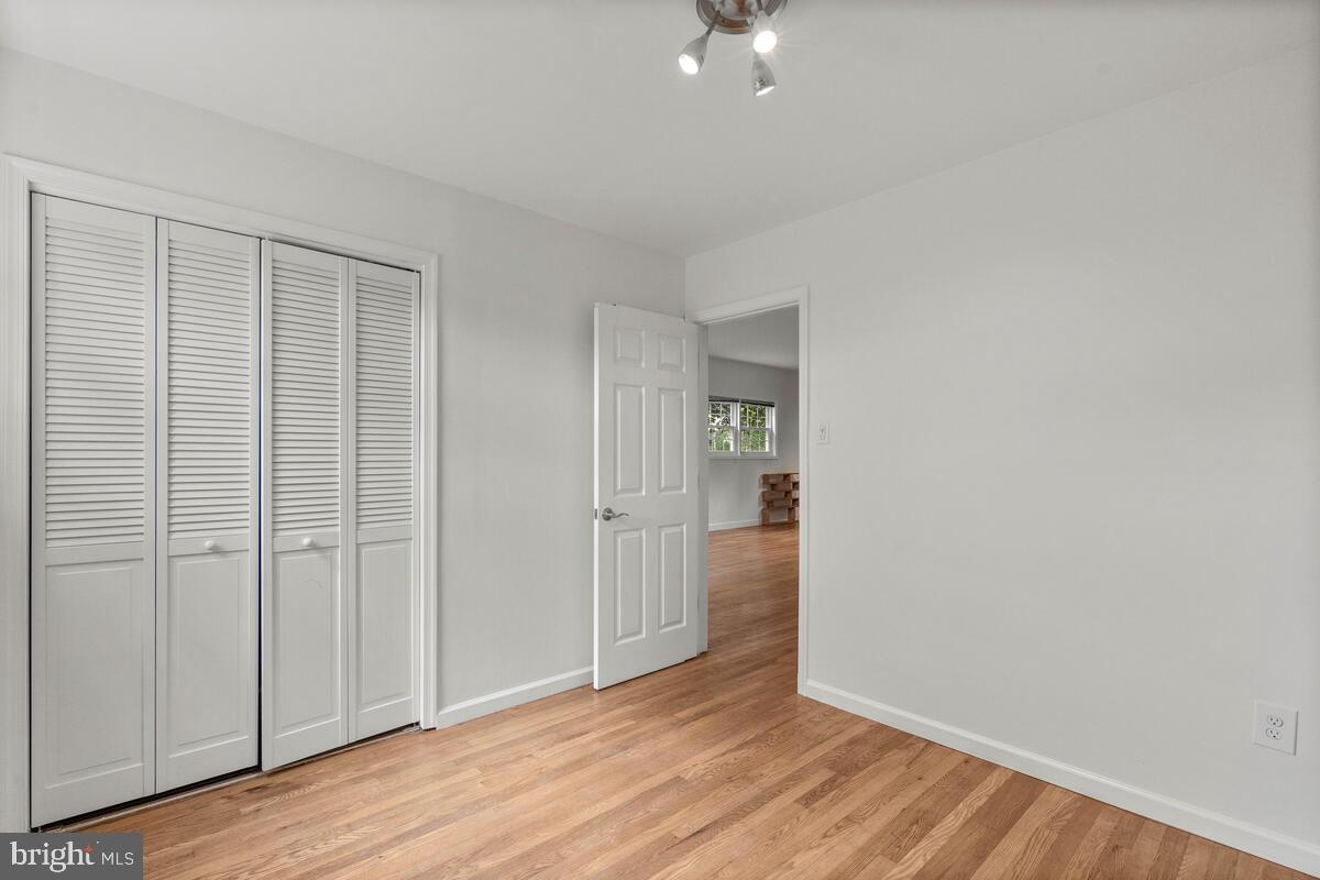 NORTH BETHESDA GROVE - Residential Lease